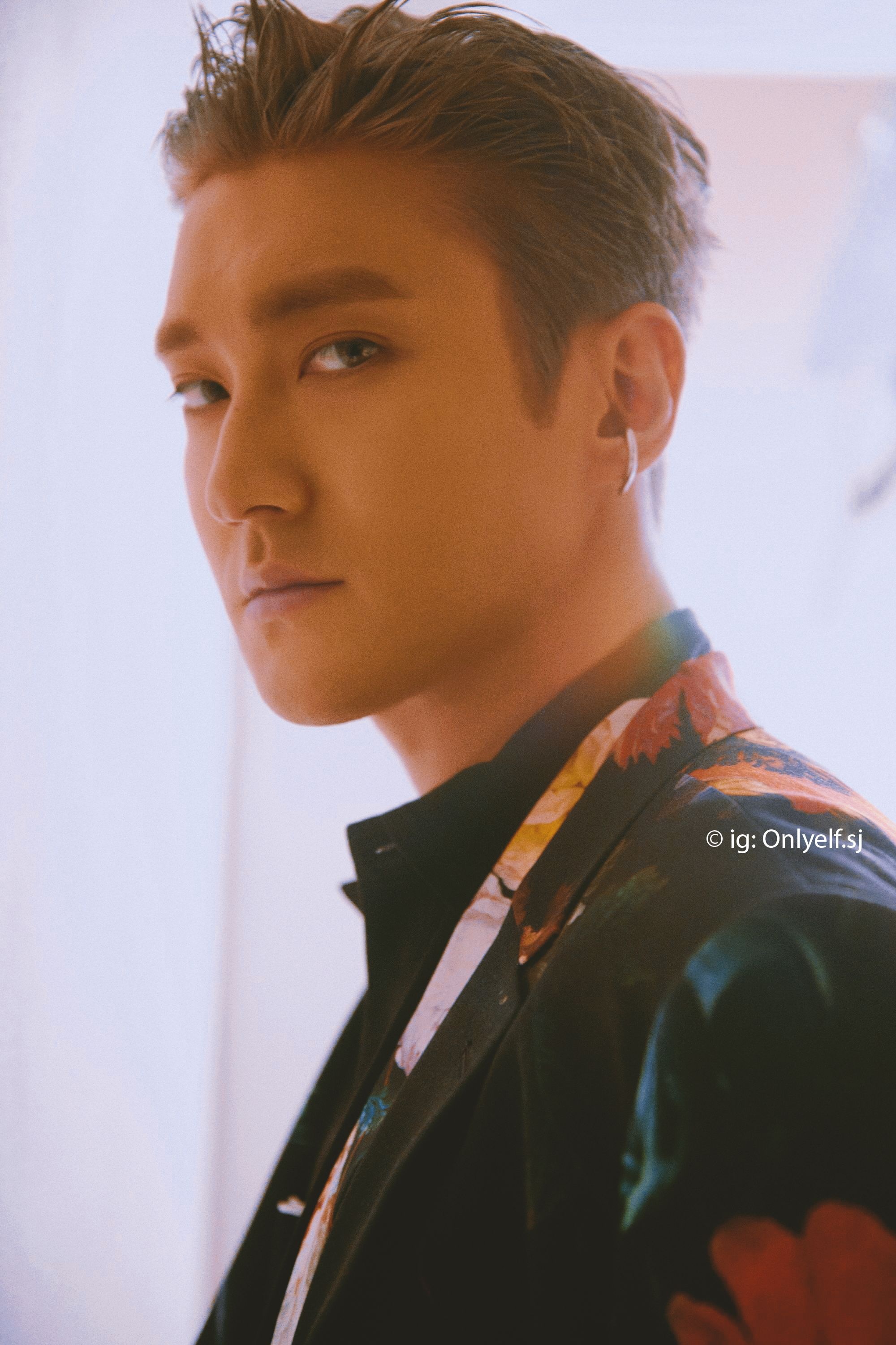 Korean idol, Super Junior member, Time travel concept, Sci-fi inspired, 2000x3000 HD Phone