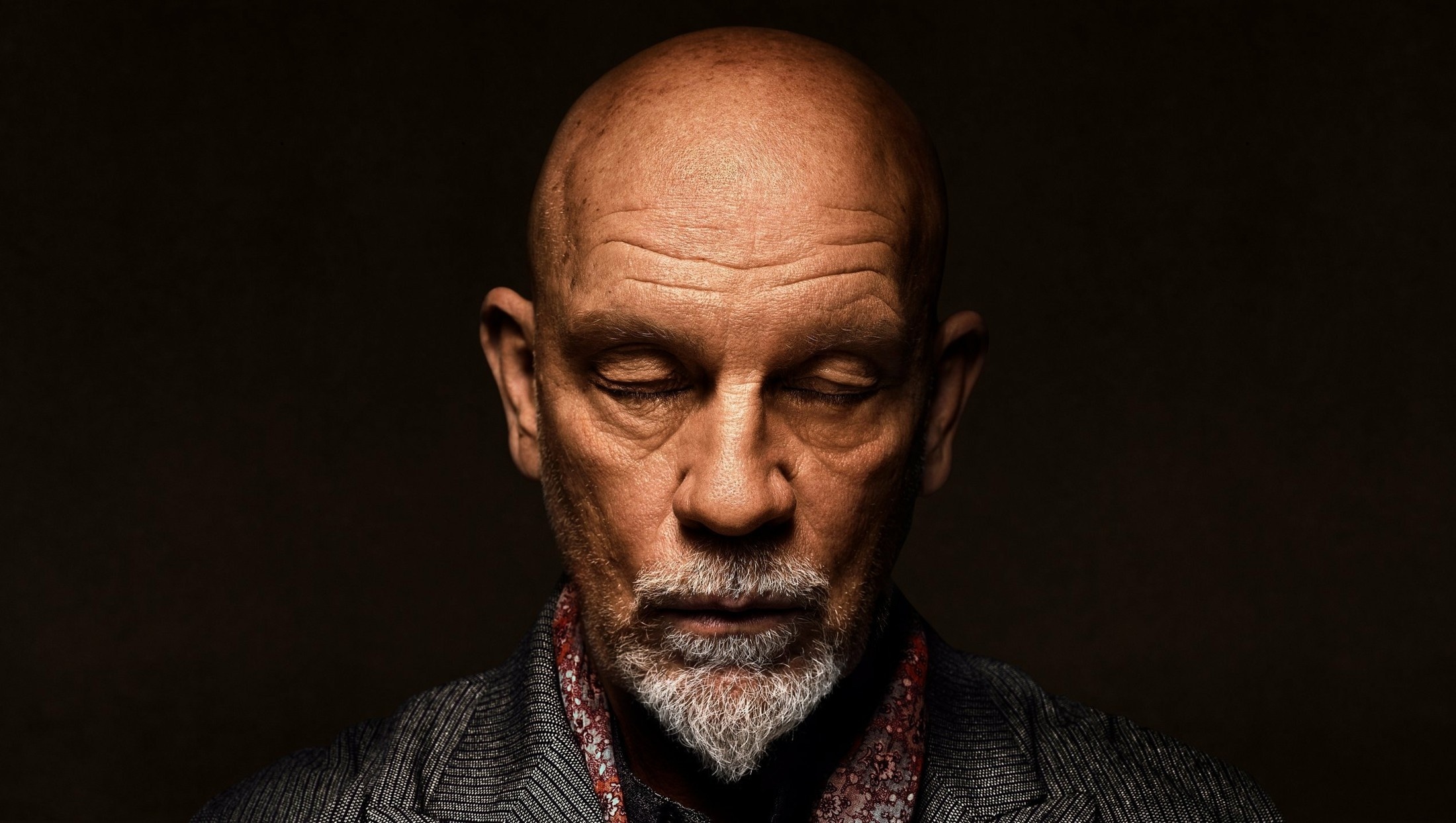 John Malkovich, Cultural icon, Vienna fan, Unique fashion endeavor, 2200x1250 HD Desktop