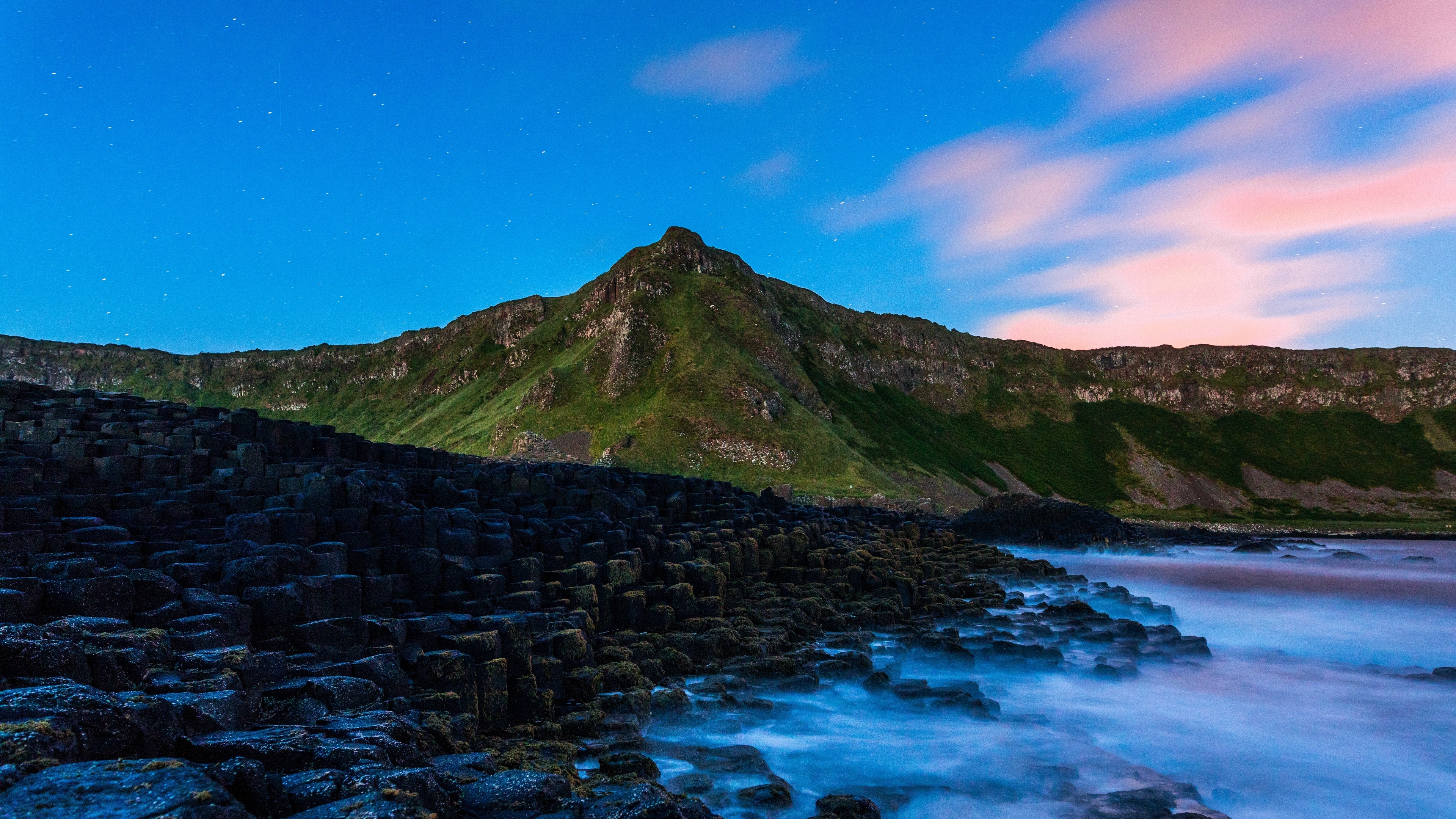 Causeway, Natural beauty, Coastal scenery, Stunning backdrop, 3840x2160 4K Desktop