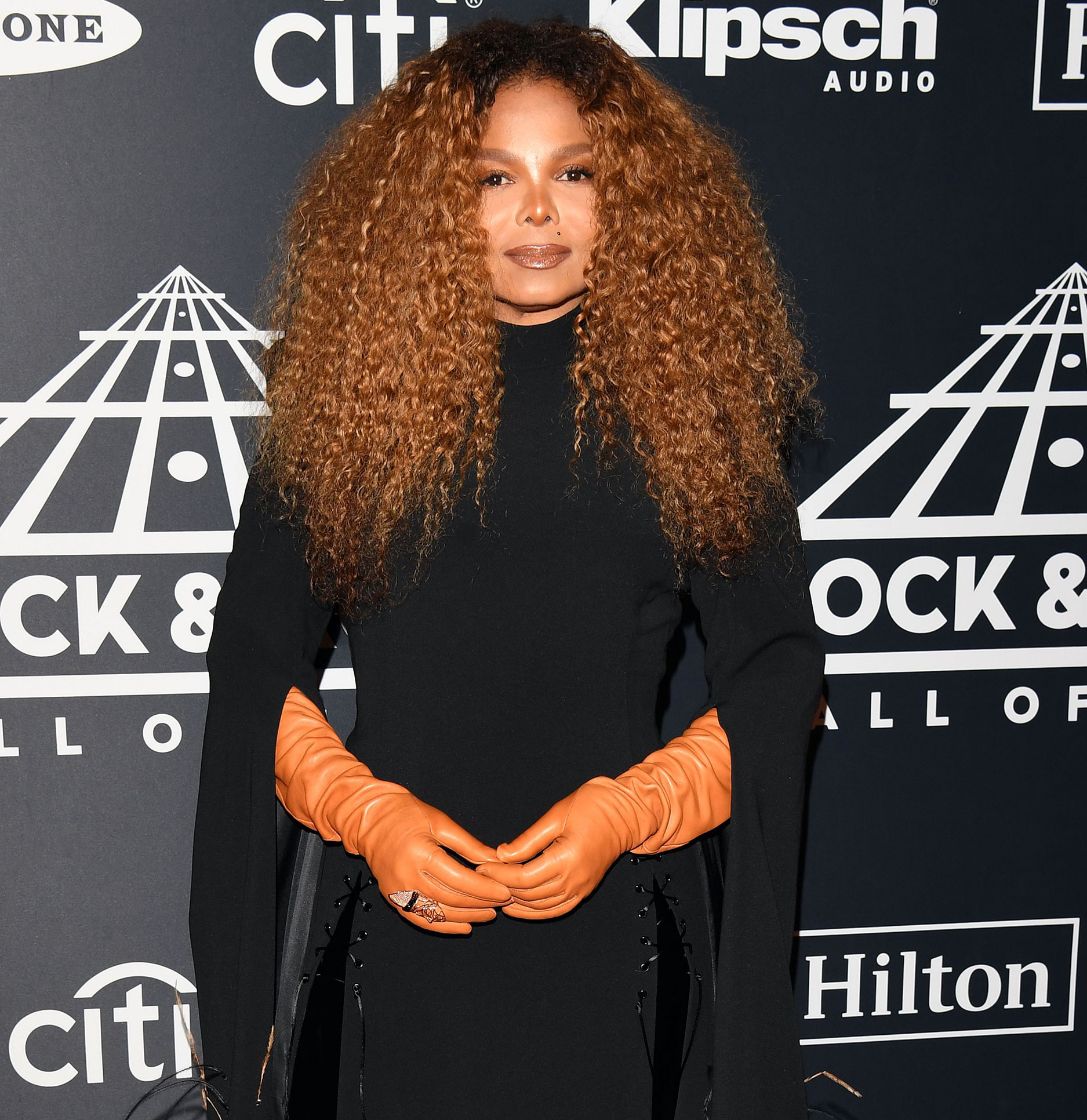 2019 Rock and Roll Hall of Fame Induction Ceremony, Janet Jackson Wallpaper, 1880x1940 HD Phone