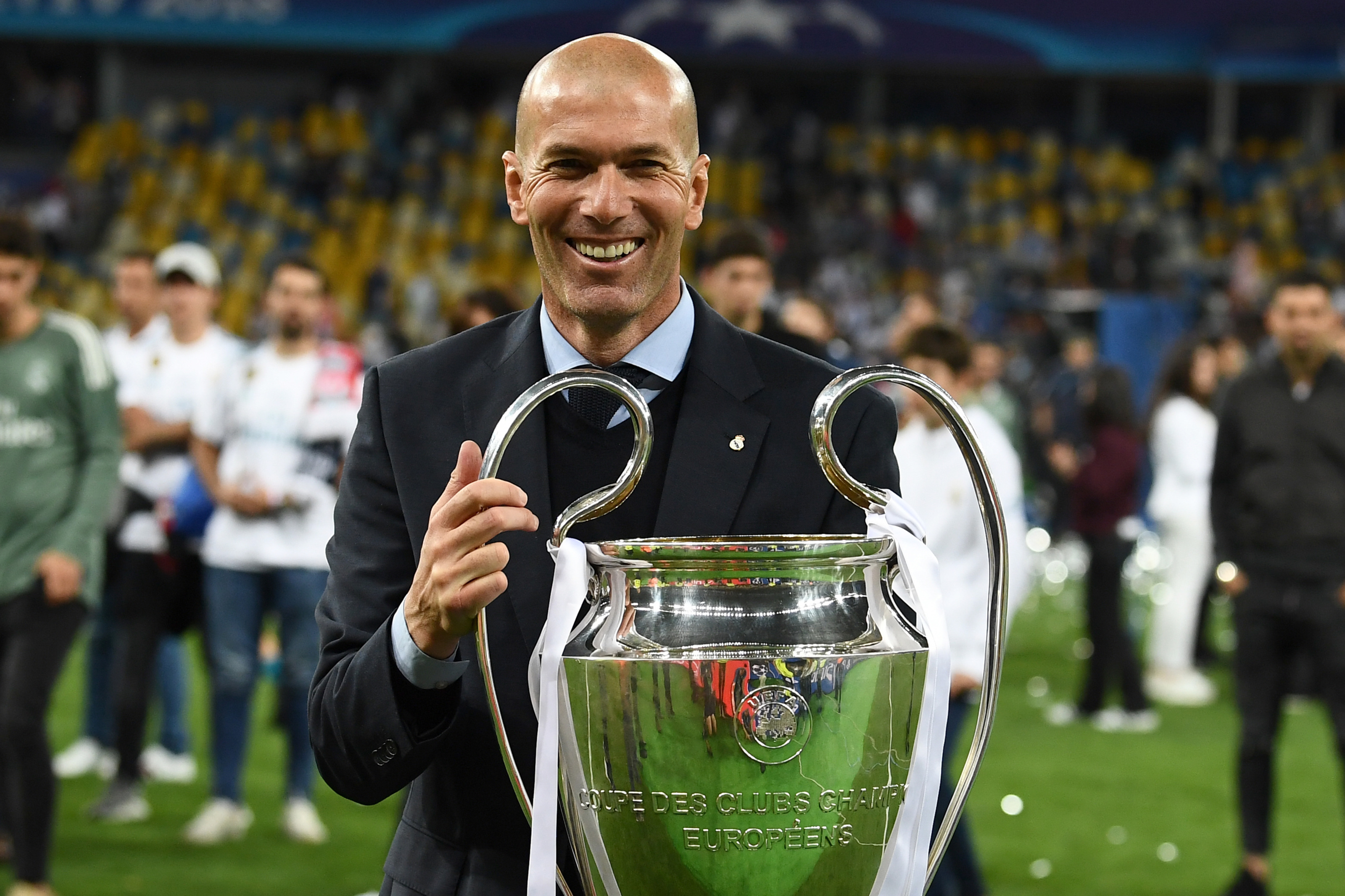 Zinedine Zidane, UEFA Champions League trophy, Real Madrid lapel pin, HD Desktop wallpaper