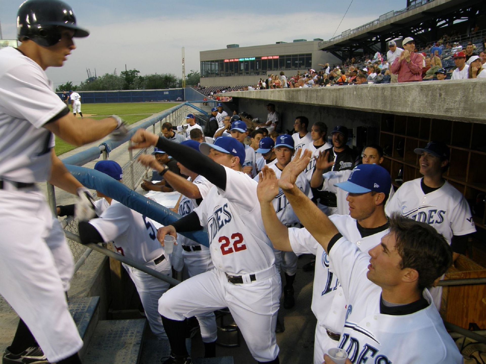 Team, Norfolk Tides Wallpaper, 1920x1440 HD Desktop