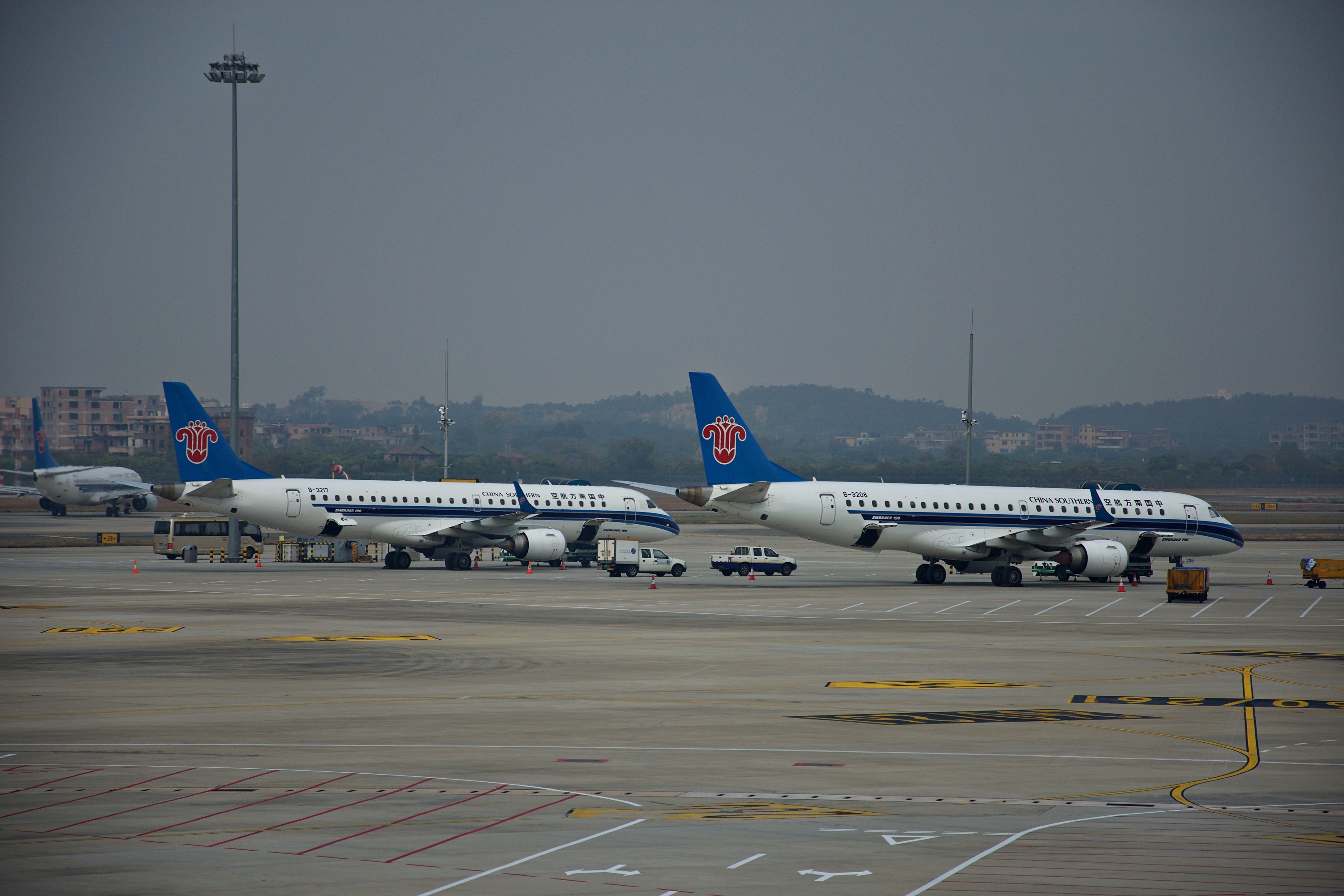 China Southern Airlines, Dreamliner, Flying internationally, Immigration procedures, 3000x2000 HD Desktop