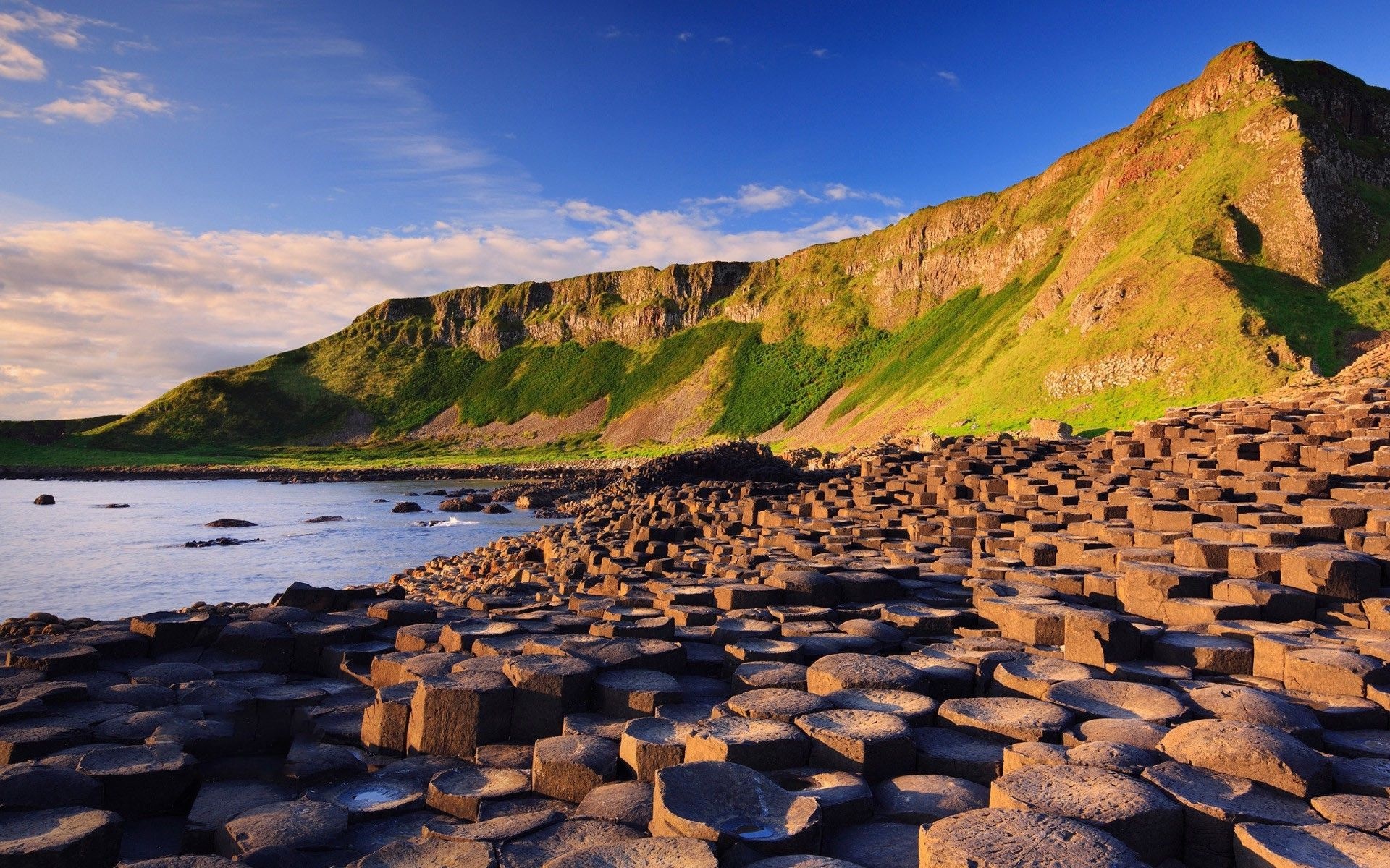 Causeway, Natural beauty, Coastal scenery, Stunning backdrop, 1920x1200 HD Desktop