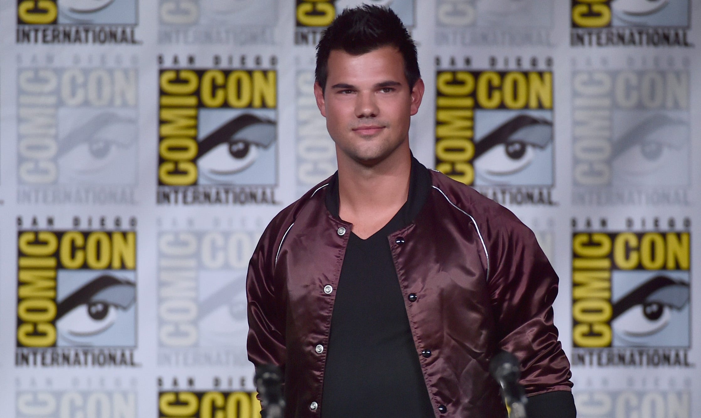 Taylor Lautner, Twilight diet, Nightmare, Called, 2240x1340 HD Desktop