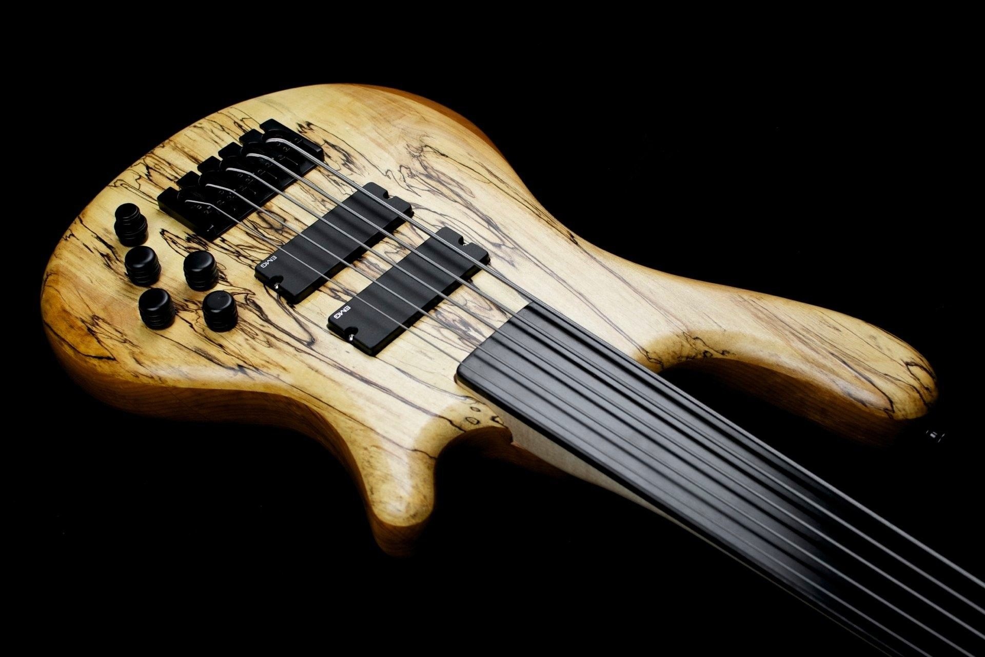 Bass guitar, Guitars Wallpaper, 1920x1290 HD Desktop