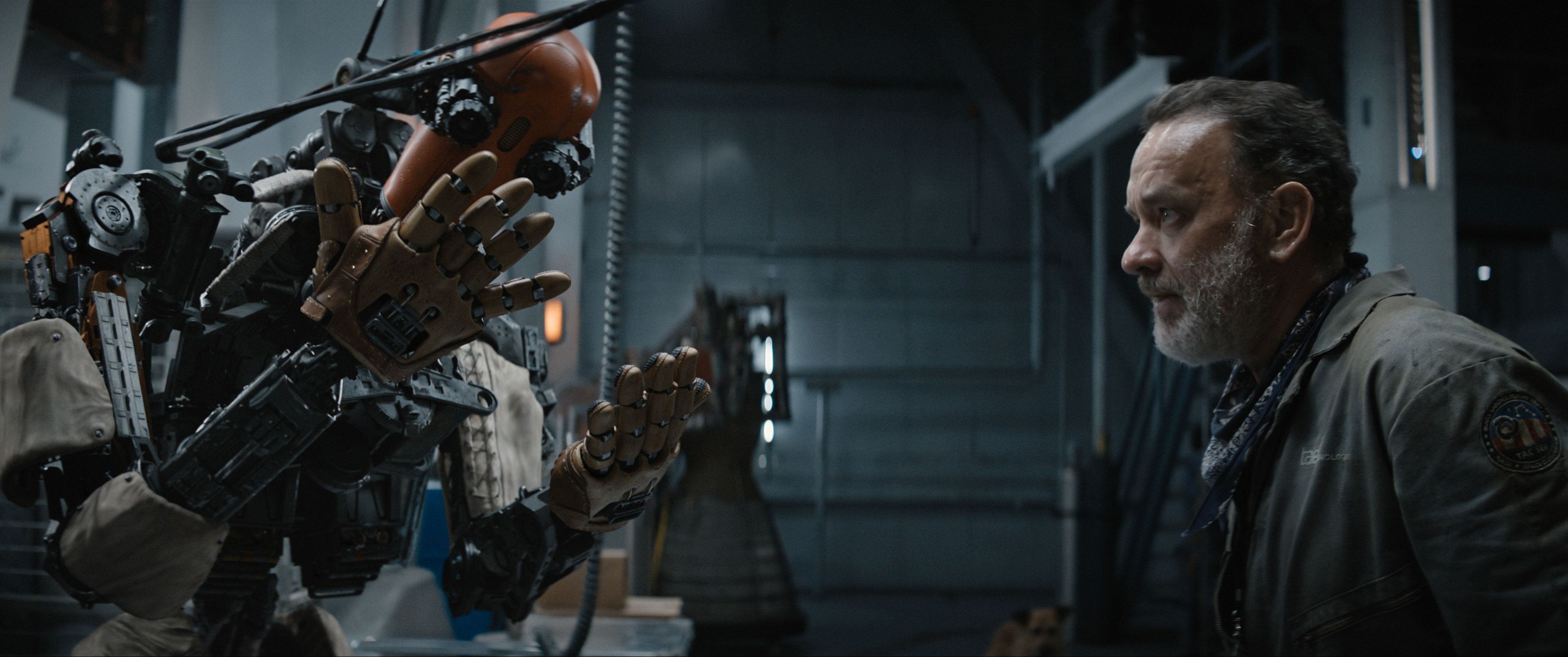 Finch, Movies producers, Caleb Landry Jones, Unique voice, 3840x1610 Dual Screen Desktop