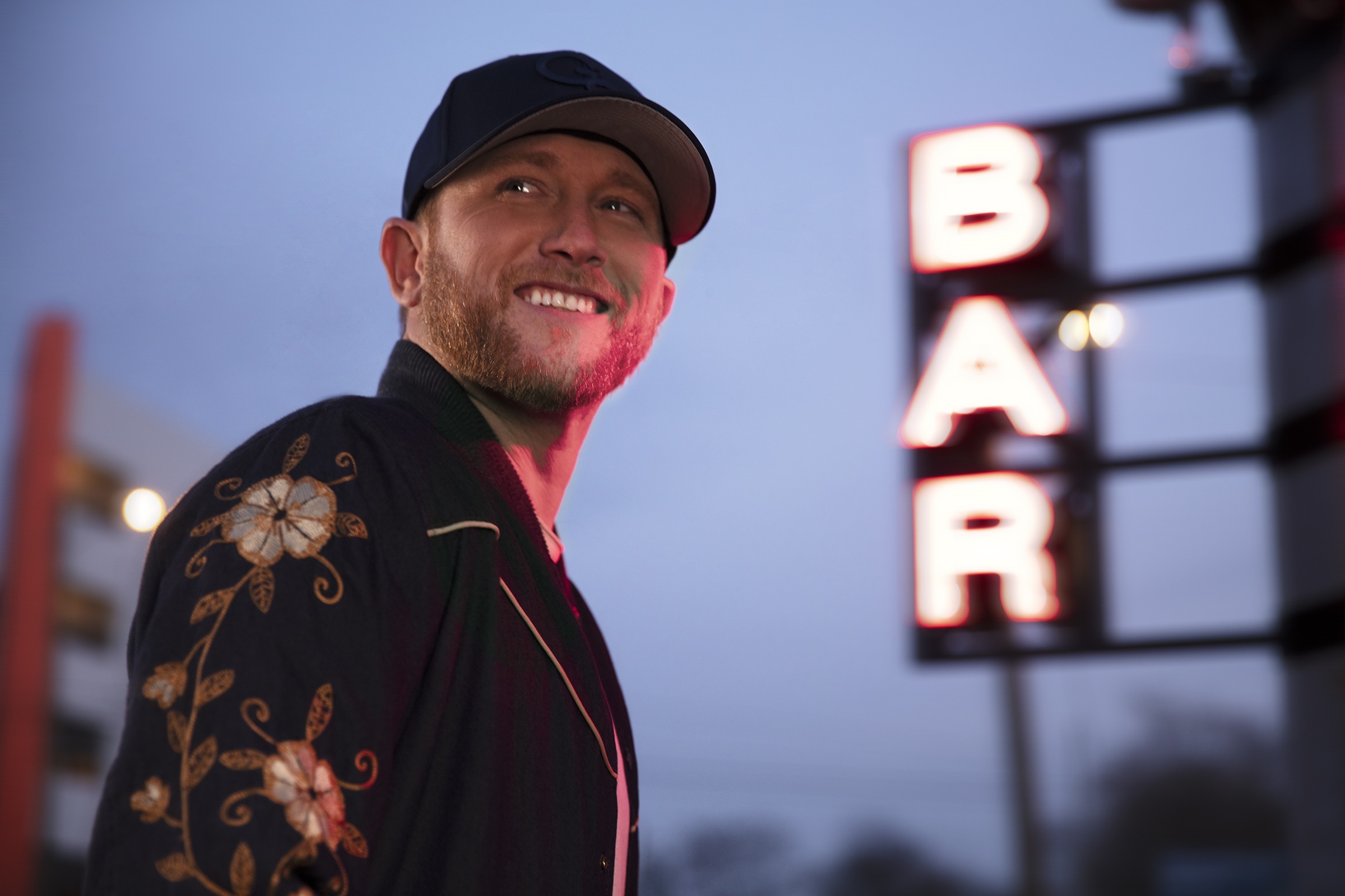 Cole Swindell, Headlining Down to the Bar tour, Sounds like Nashville, 2400x1600 HD Desktop