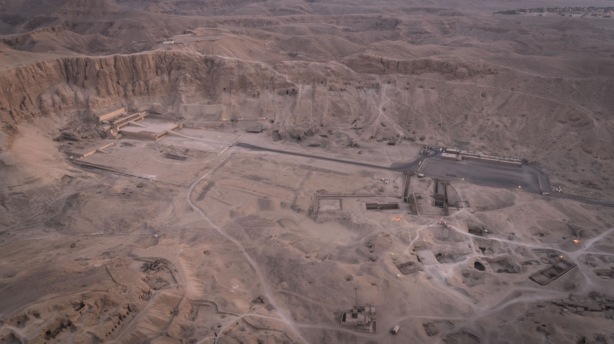 Valley of the Kings, ID clm mktp, 2000x1130 HD Desktop