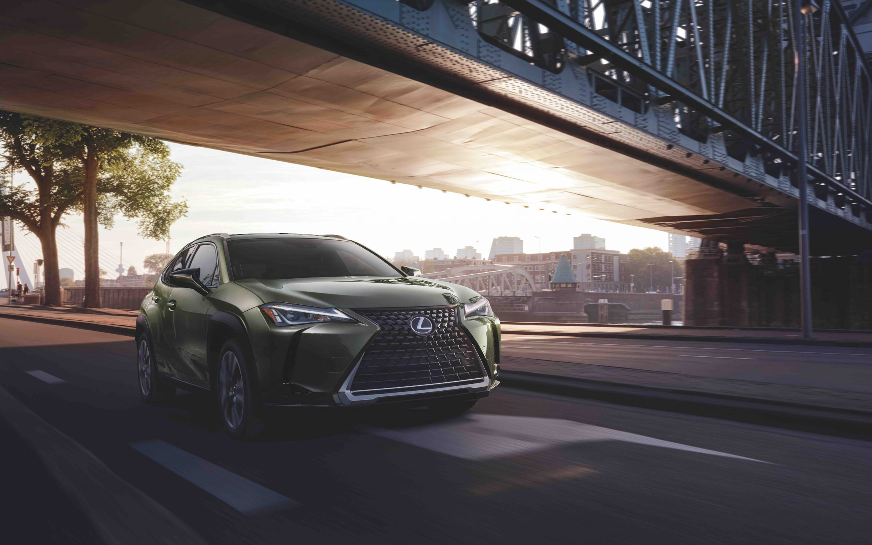 Lexus UX, 2021 model, Green exterior, High-quality wallpaper, 2880x1800 HD Desktop