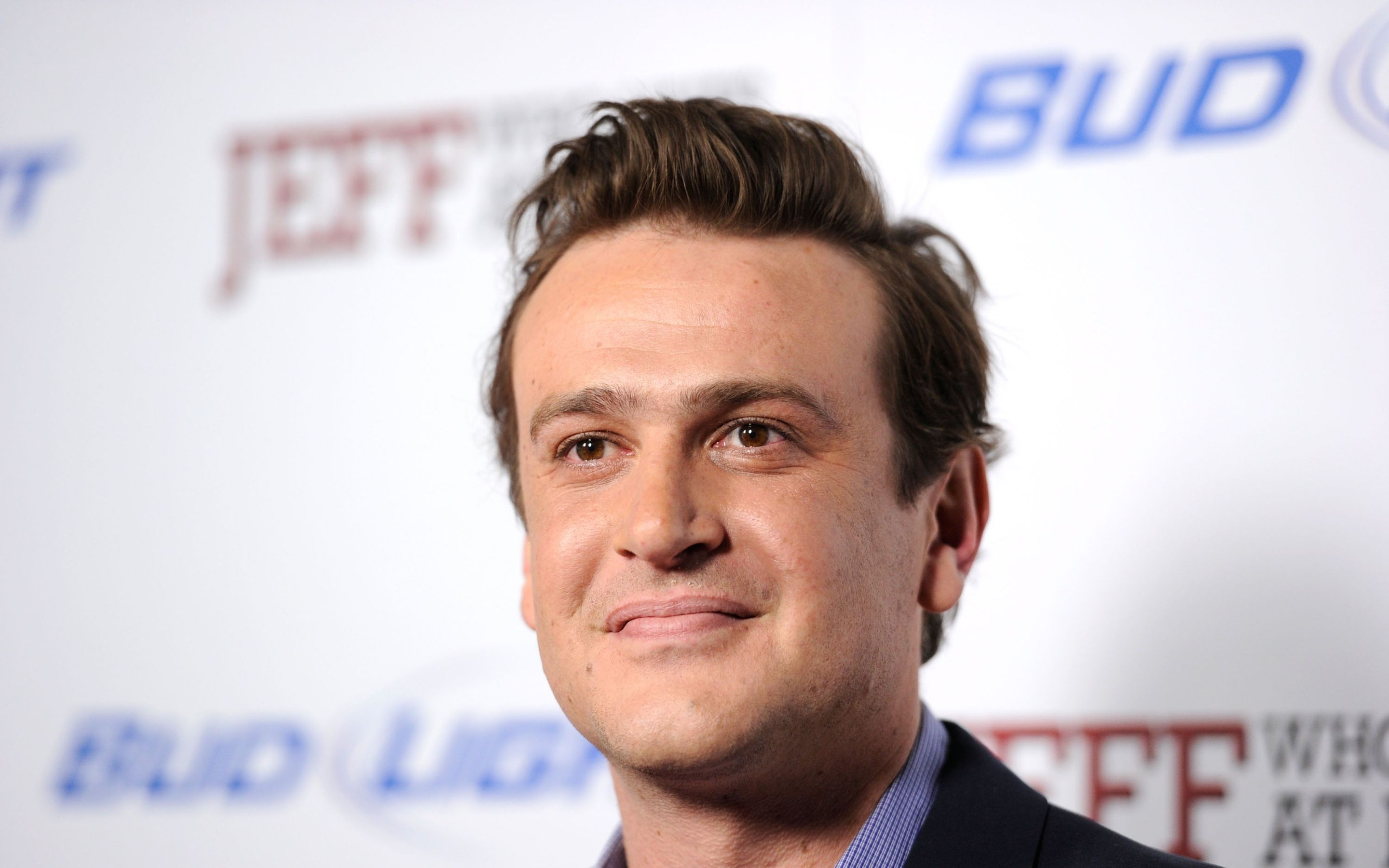 Jason Segel, Phone wallpapers, Desktop images, Celebrity photos, 2880x1800 HD Desktop