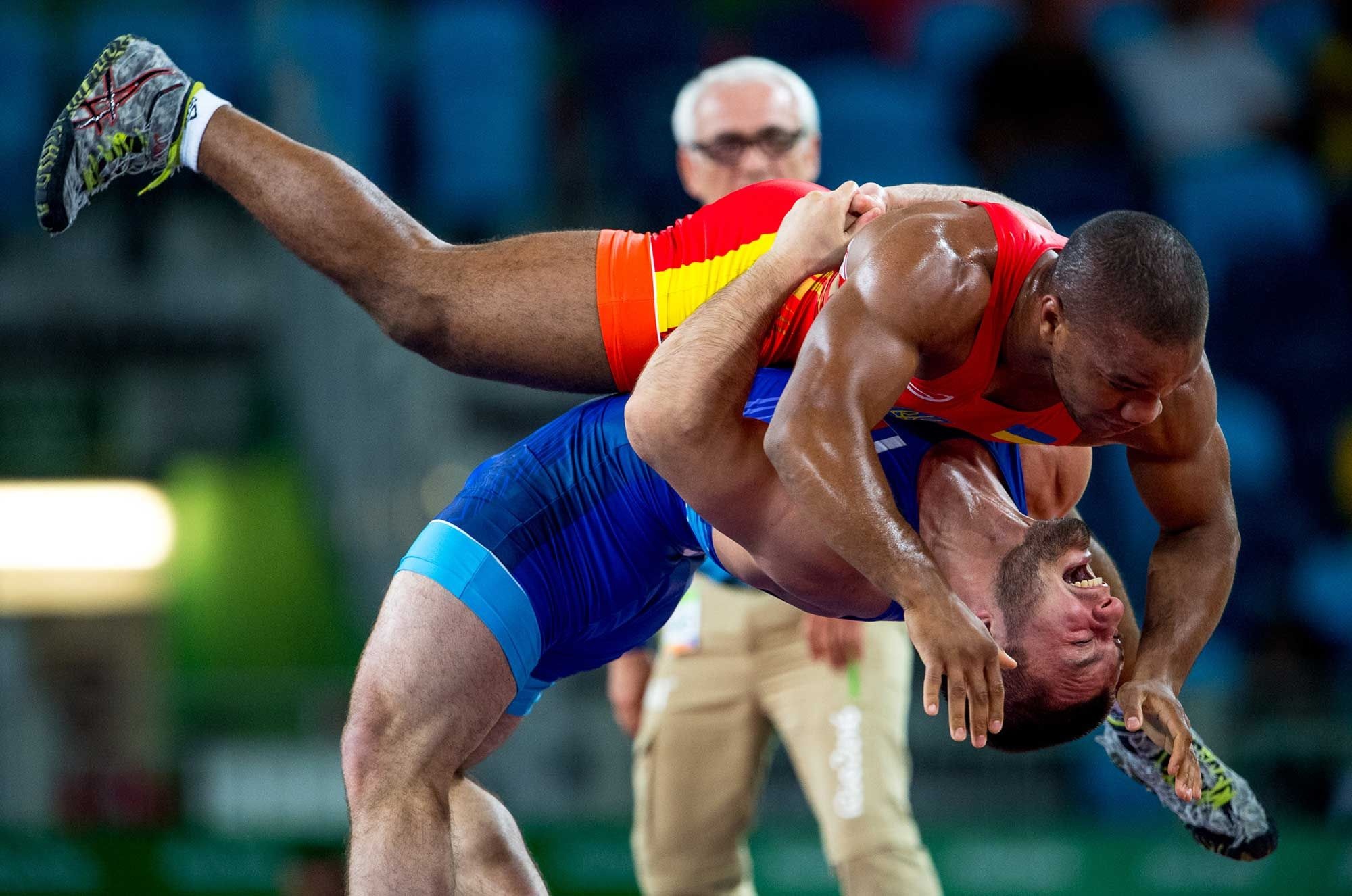 Davit Chakvetadze vs Zhan Beleniuk, Greco-Roman Wrestling Wallpaper, 2000x1330 HD Desktop