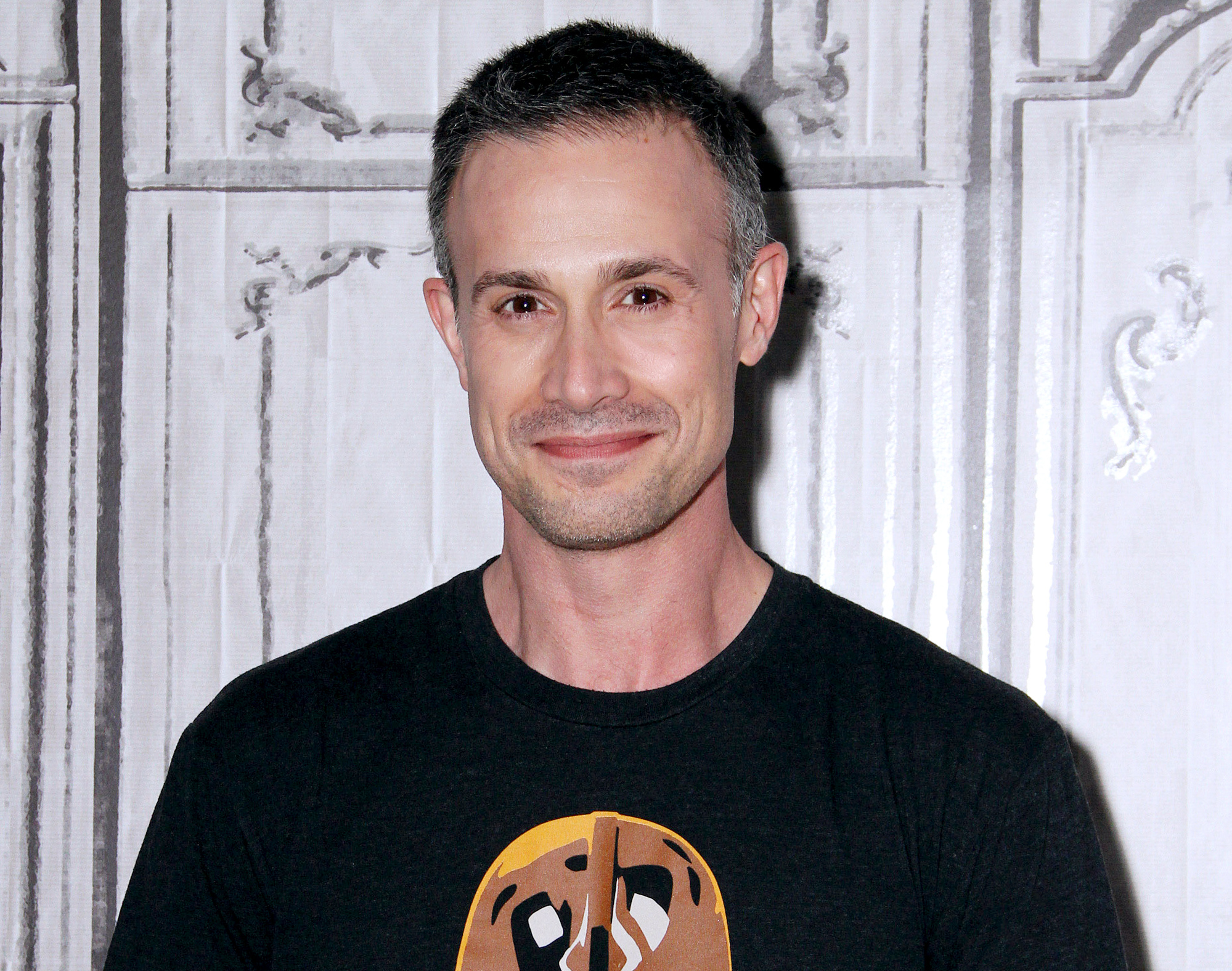 Freddie Prinze Jr., Movies, Relationship advice, Instyle, 2000x1580 HD Desktop