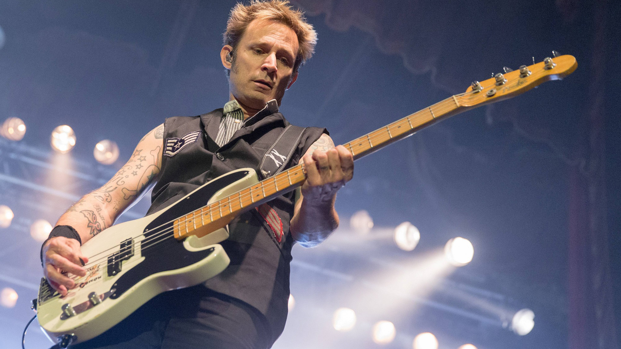 Mike Dirnt, Green Day bassist, Life experiences, Ticketcorner blog, 2000x1130 HD Desktop