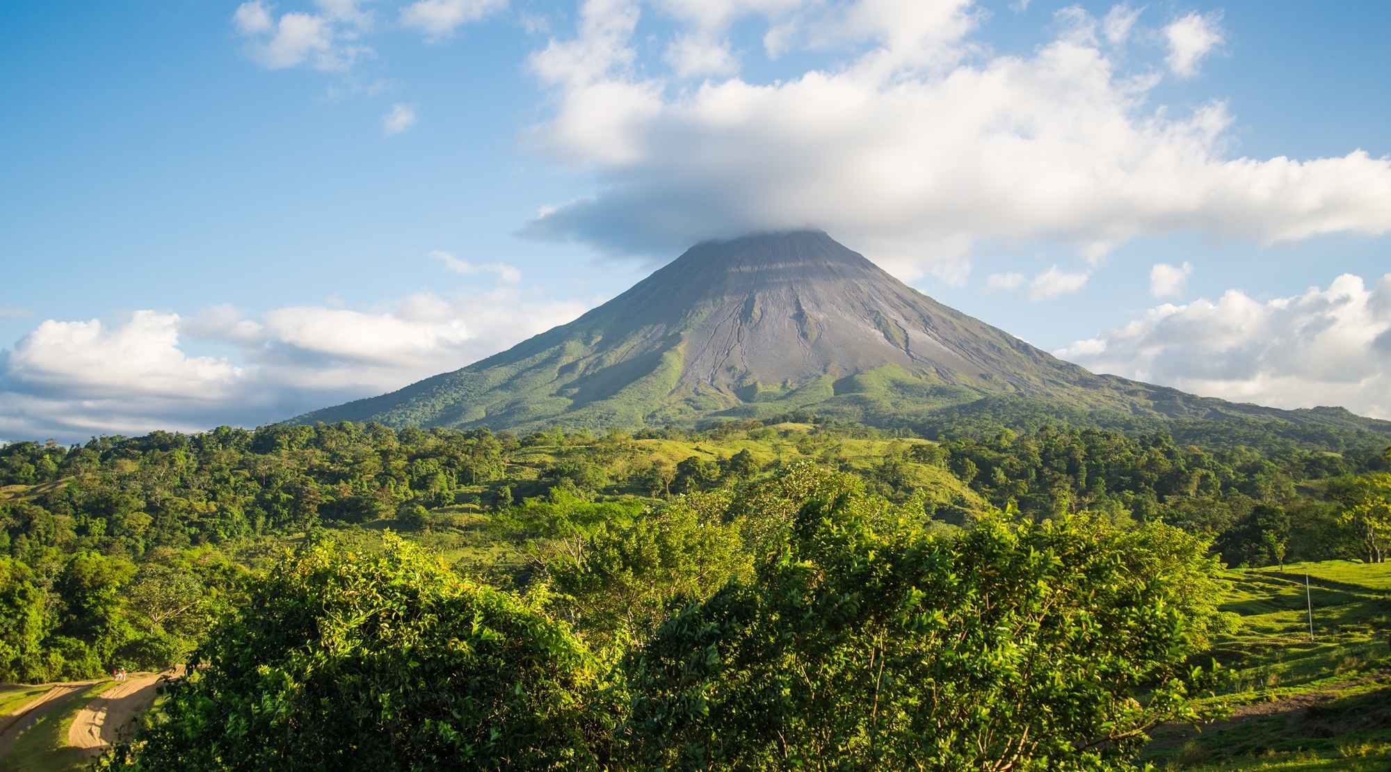 Arenal Volcano, Skyway adventure, Relaxation spot, Colossal volcano, 2000x1110 HD Desktop