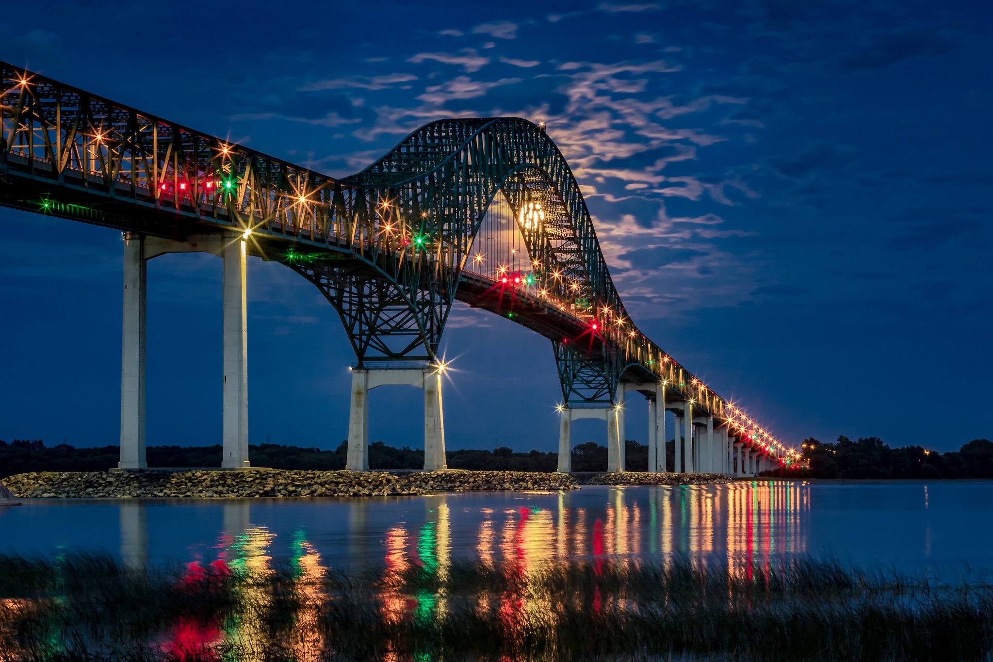 St. Lawrence River, Quebec's natural treasure, Lifeline of Canada, Waterway paradise, 2050x1370 HD Desktop