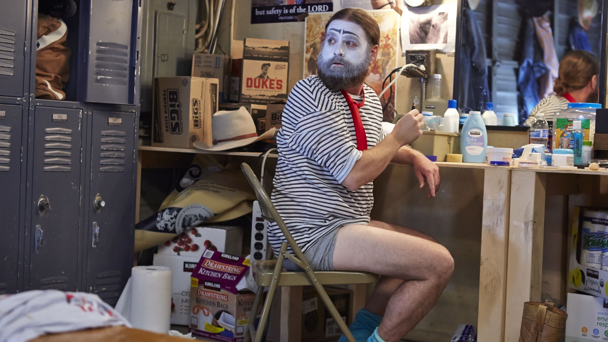 Zach Galifianakis, Baskets, Best TV series, Movies, 2560x1440 HD Desktop