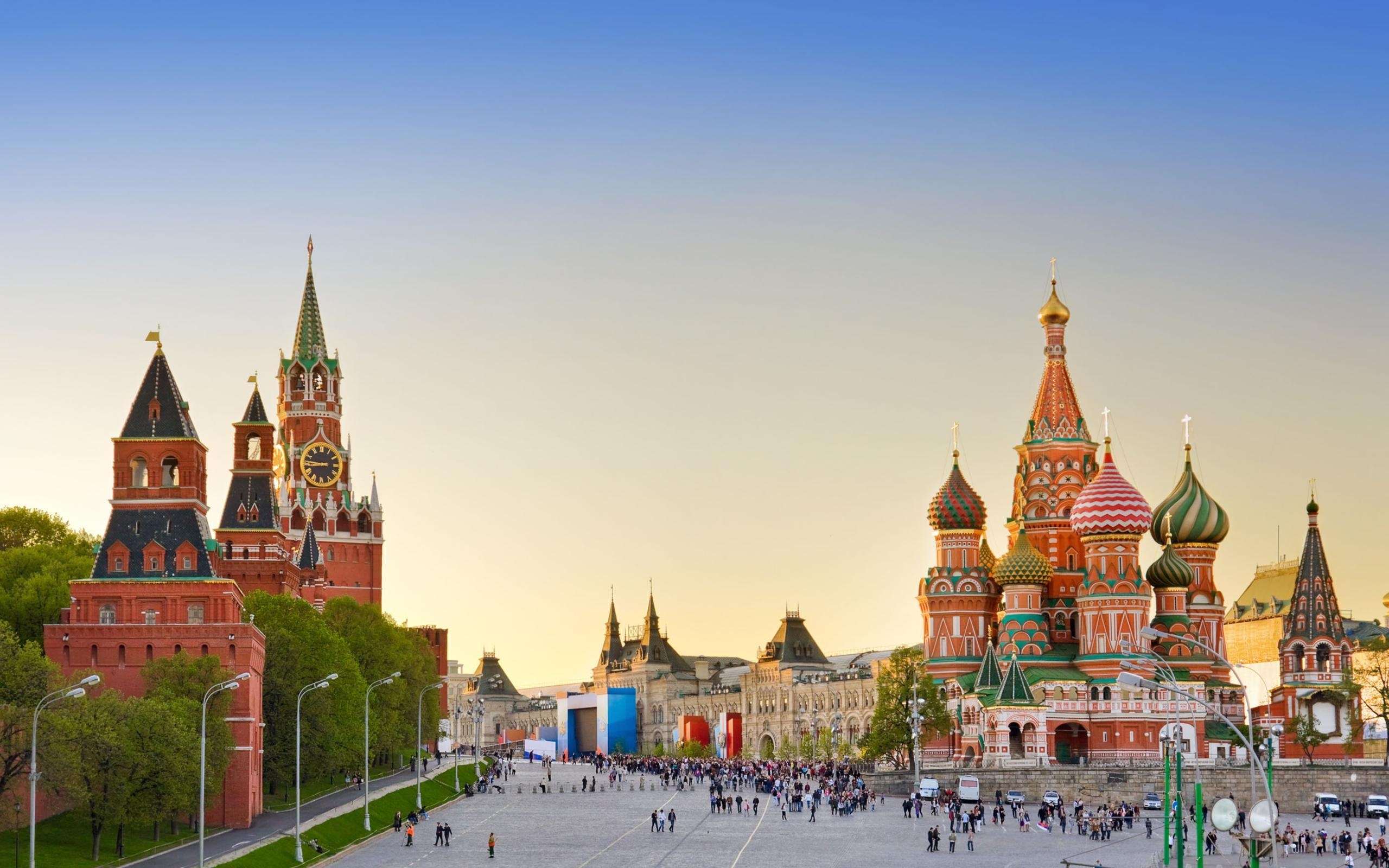 Moscow wallpaper, Striking visuals, Urban charm, Captivating display, 2560x1600 HD Desktop