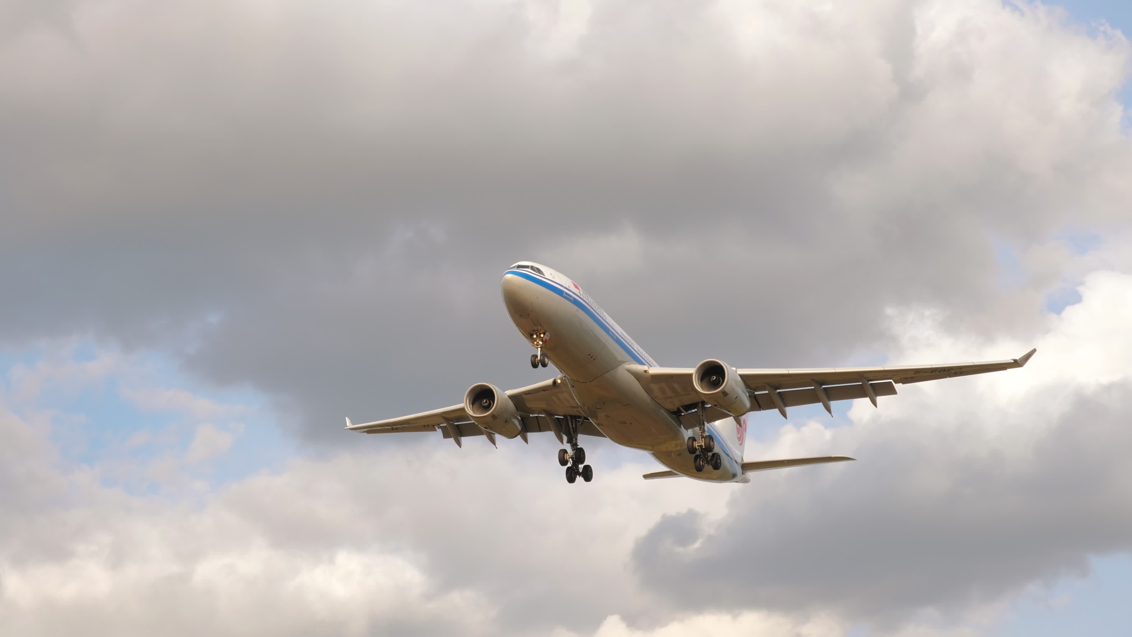 Air China, Airbus A330, Fly with Air China, Stock video footage, 3840x2160 4K Desktop