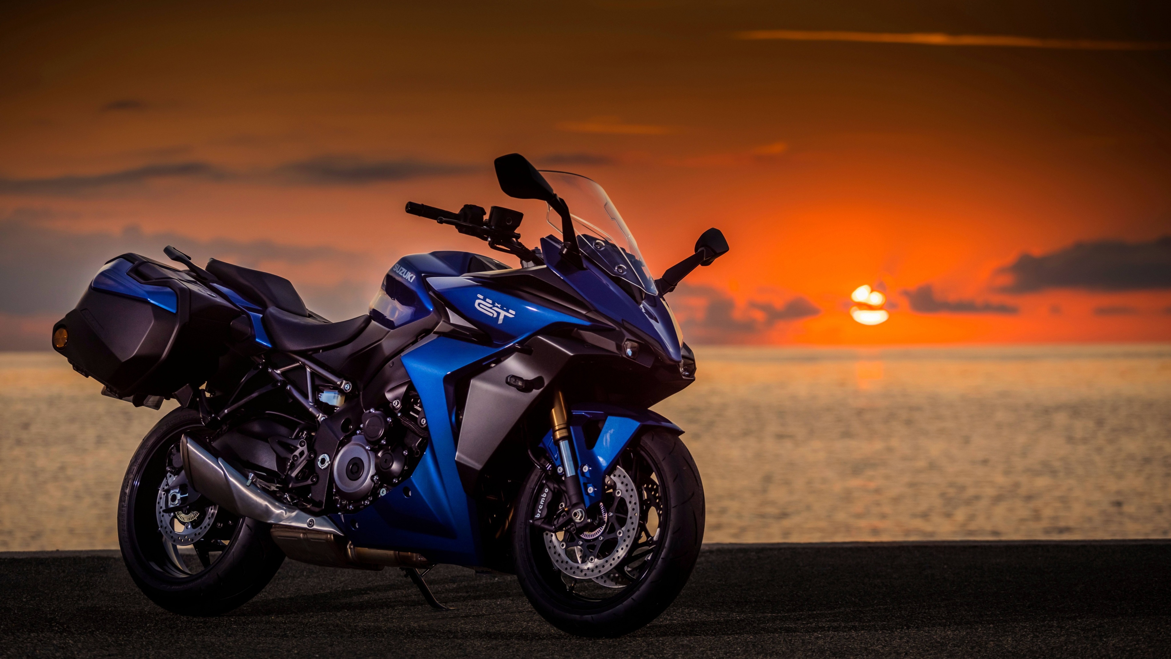 Sporttourer, Suzuki GSX-S1000GT Wallpaper, 3840x2160 4K Desktop