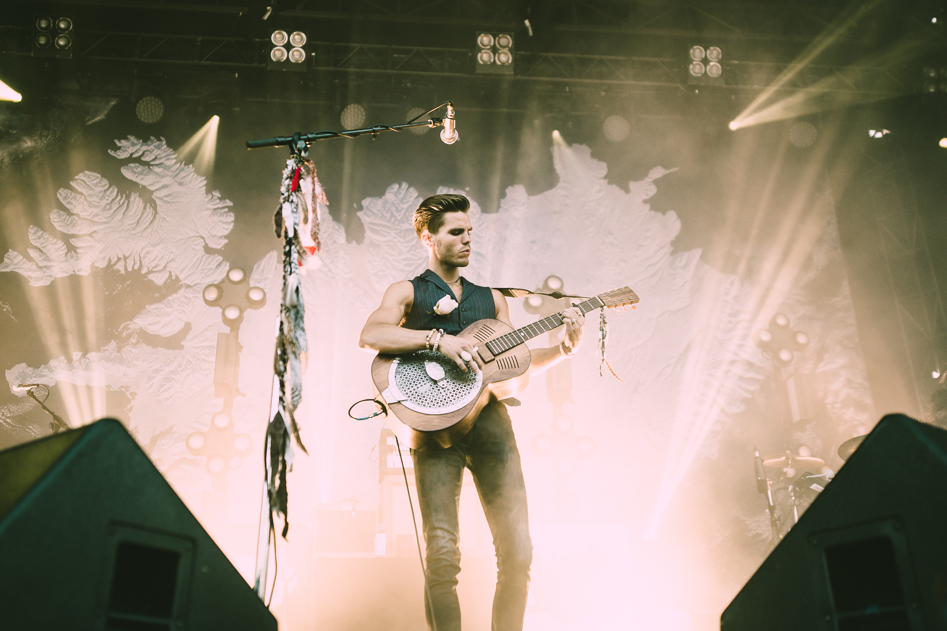 KALEO live review, PNE Amphitheatre, Vancouver, horn blows, 1940x1300 HD Desktop