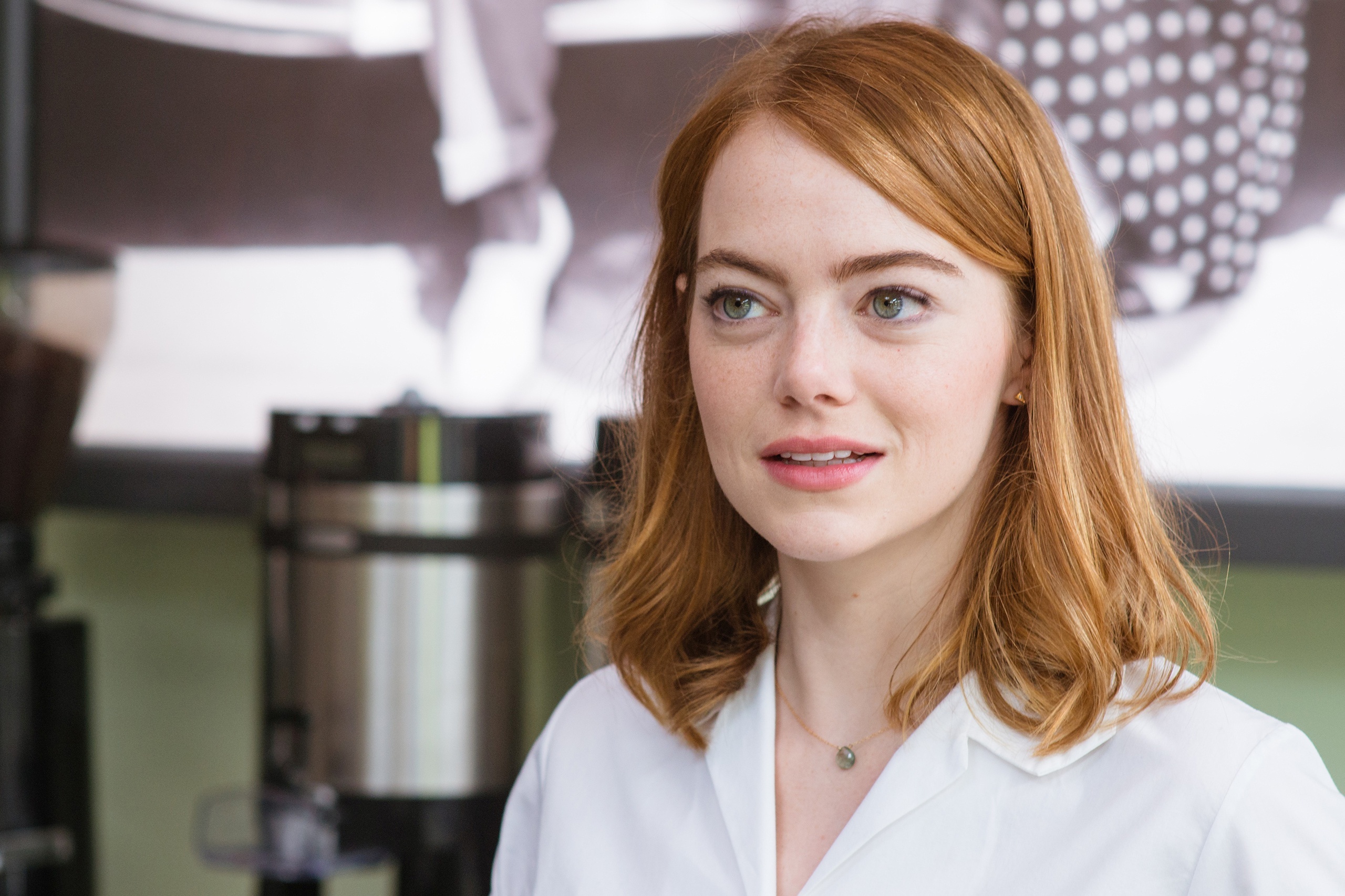 Emma Stone, Actress, 2017, Sony Xperia, 2560x1710 HD Desktop