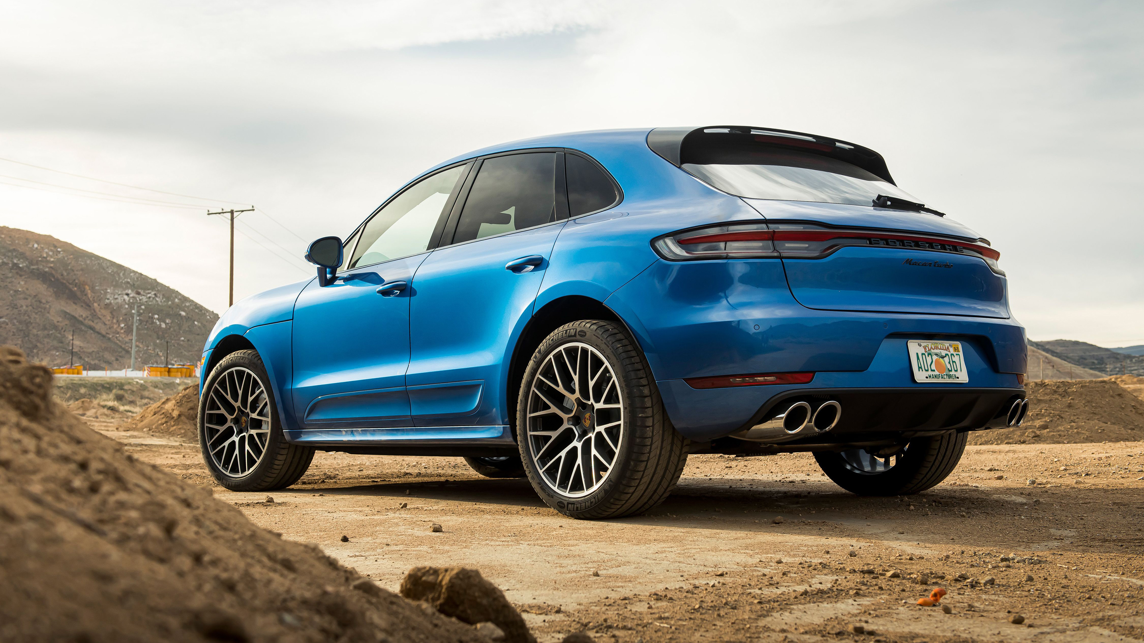 Porsche Macan, Stunning wallpapers, Most popular choice, Automotive masterpiece, 3840x2160 4K Desktop