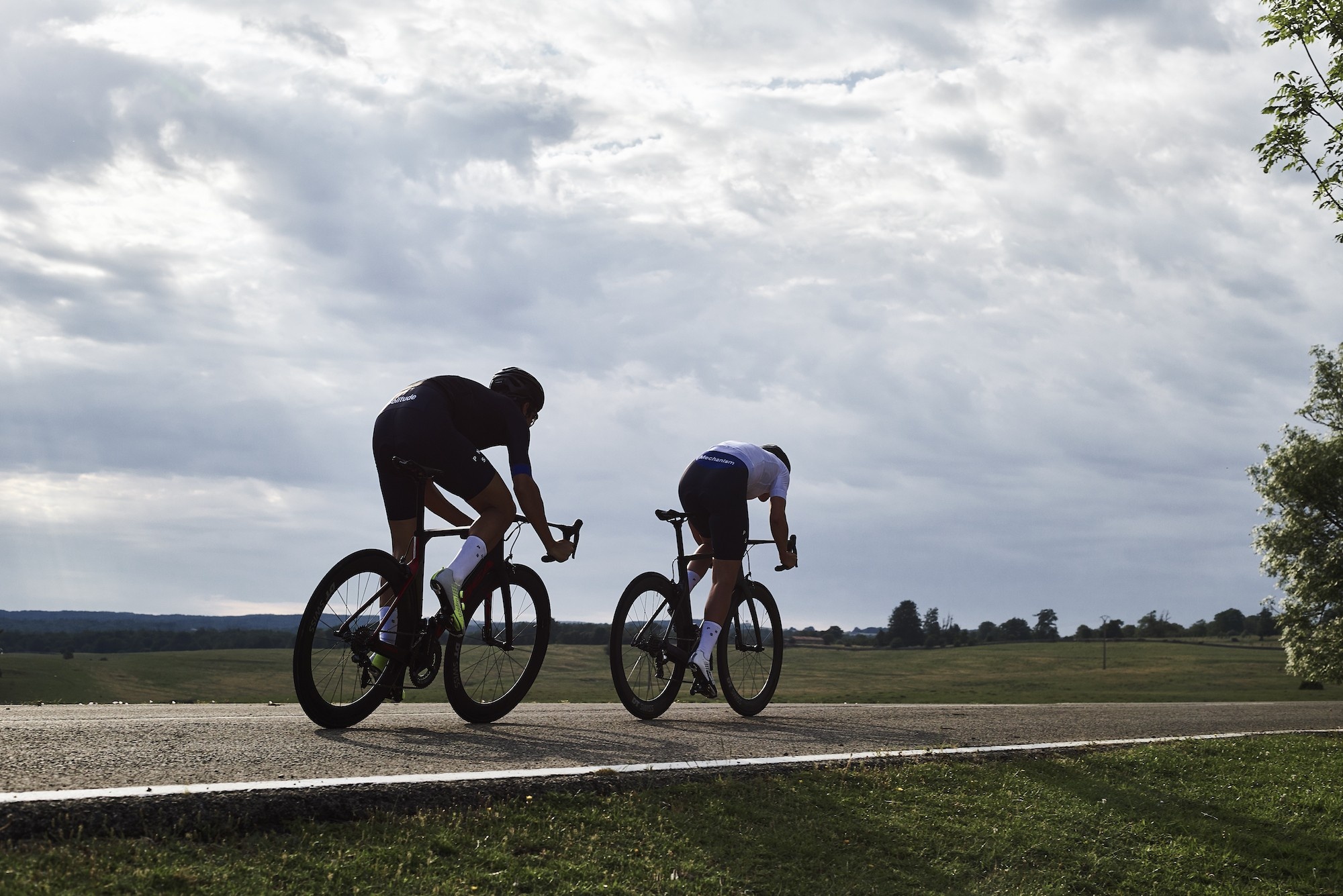 Orbea, Aero bike innovation, Tour de France debut, Cutting-edge design, 2000x1340 HD Desktop