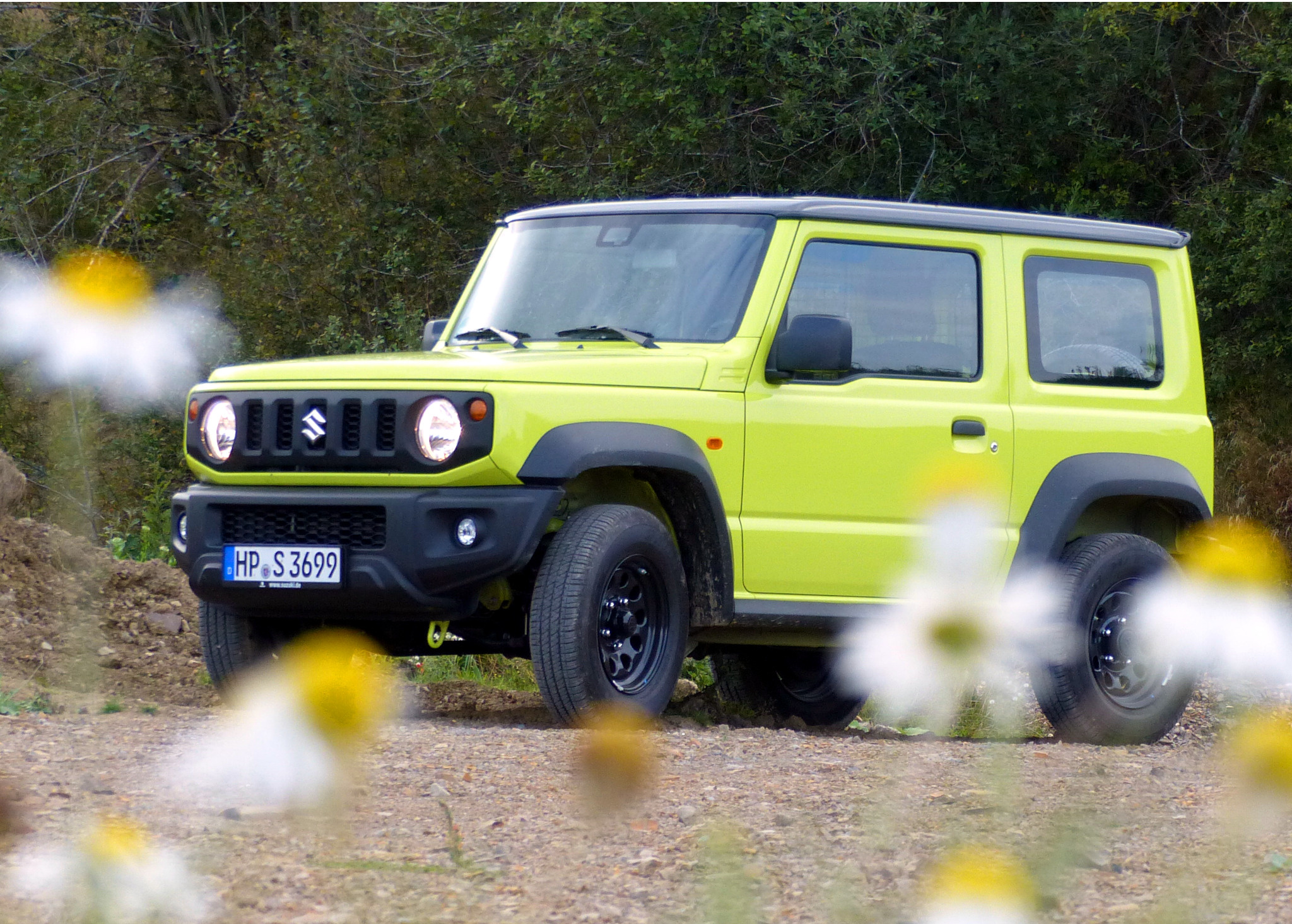 Suzuki Jimny, Things to know, Key considerations, Expert advice, 2050x1470 HD Desktop