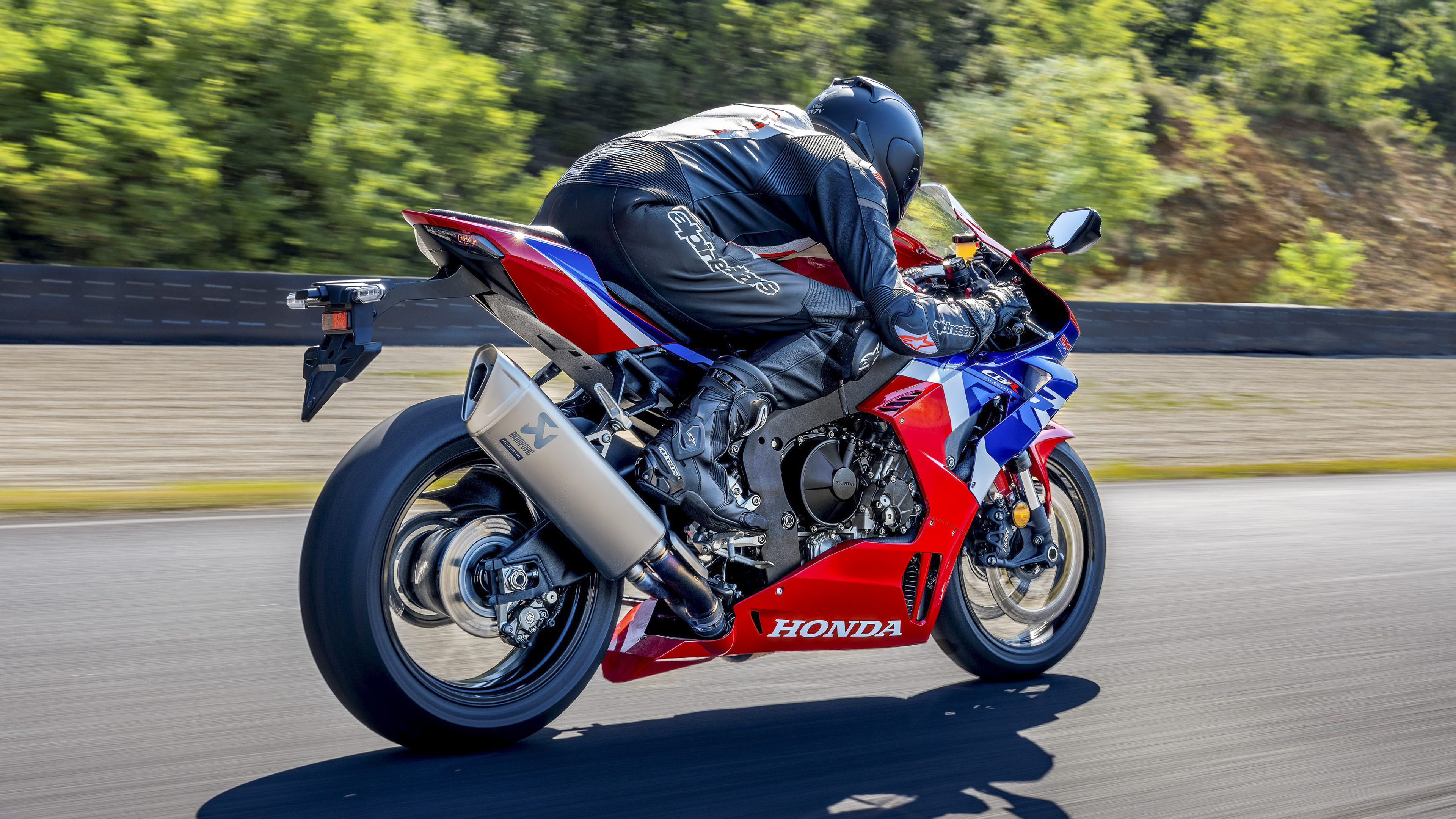 CBR1000RR-R Fireblade, Honda CBR1000RR Wallpaper, 3840x2160 4K Desktop