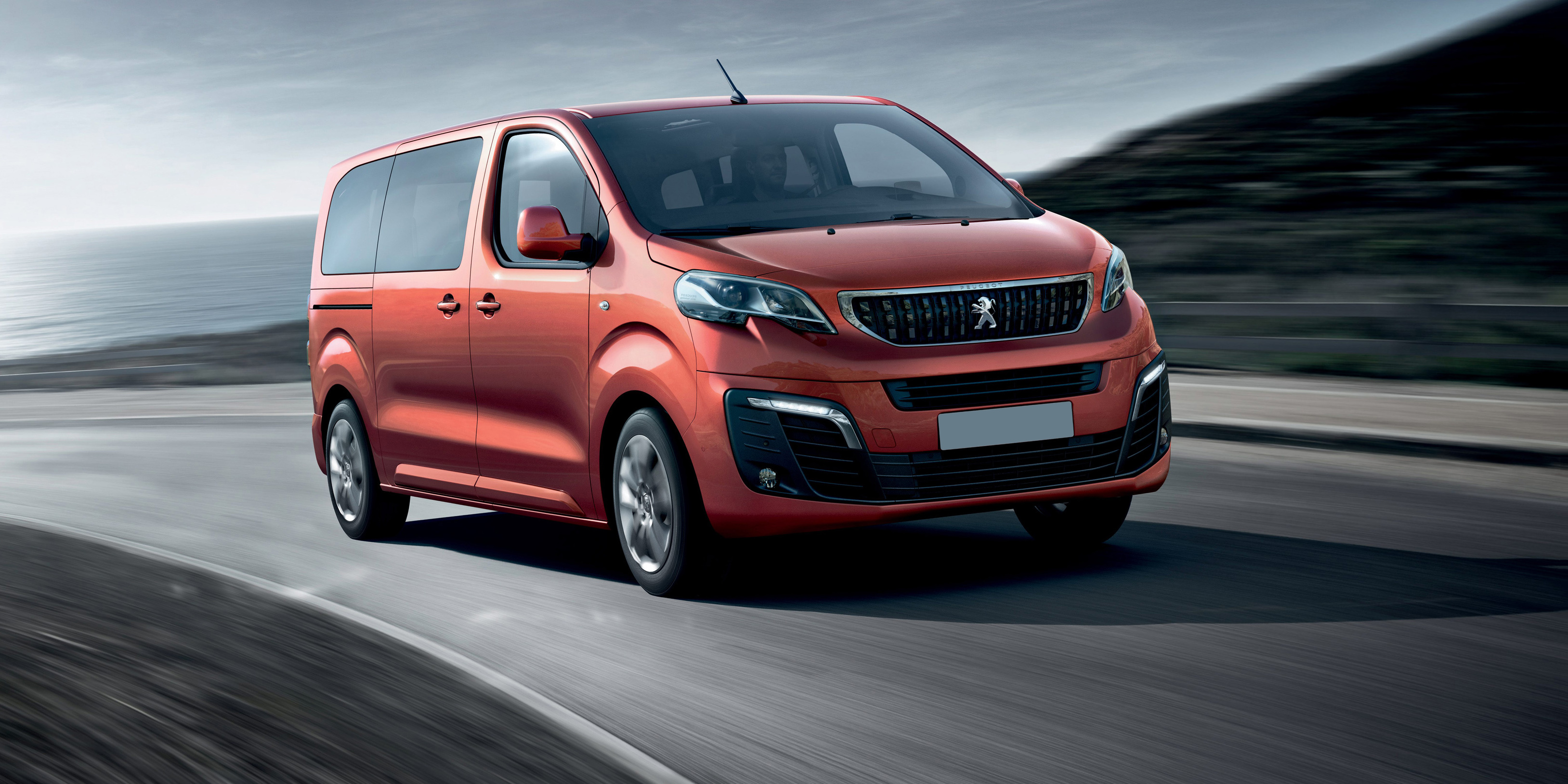 Peugeot Traveller, Review 2022, Carwow, 3260x1630 Dual Screen Desktop