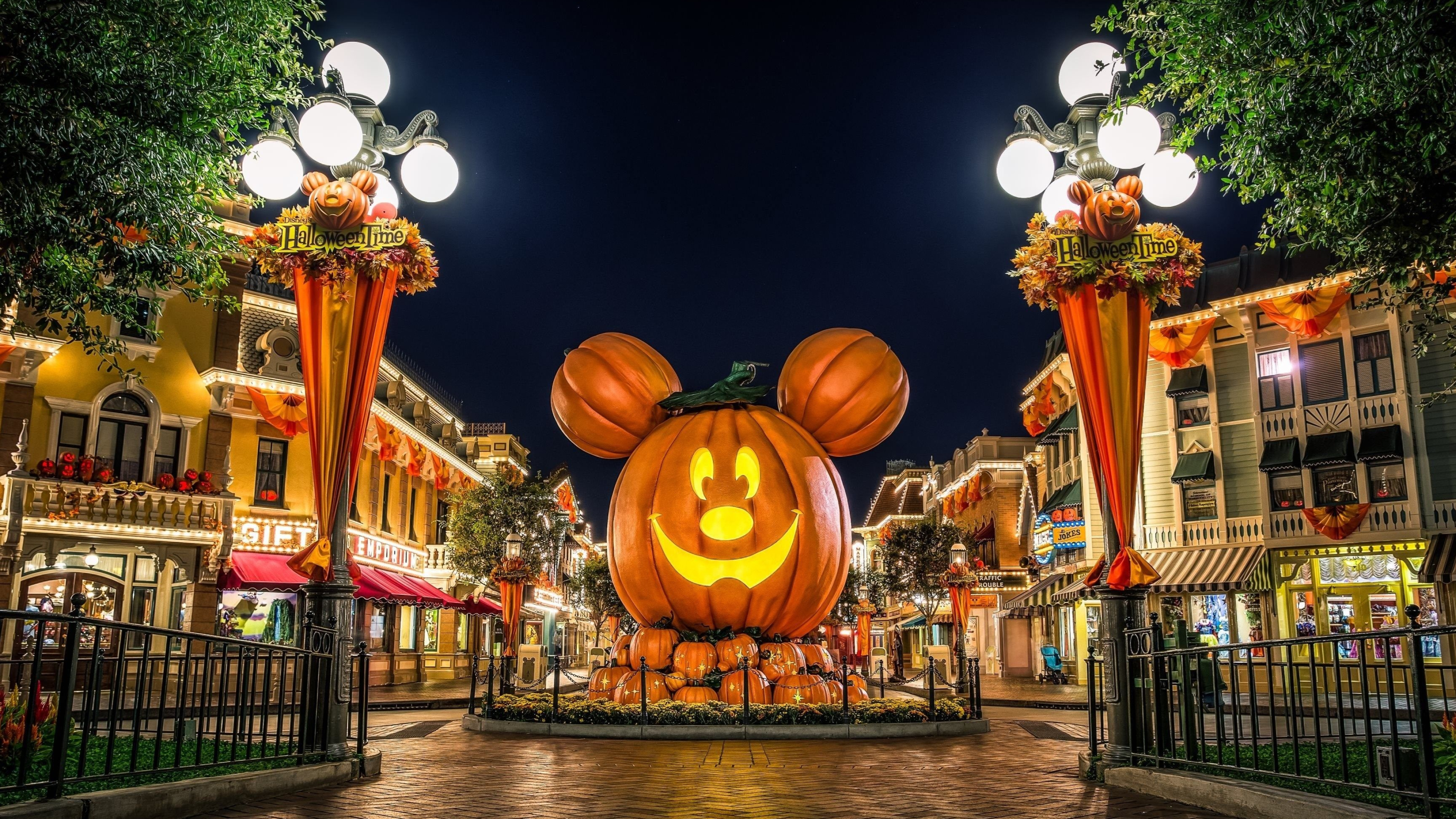 Disneyland Park, Halloween Pumpkins Wallpaper, 3840x2160 4K Desktop