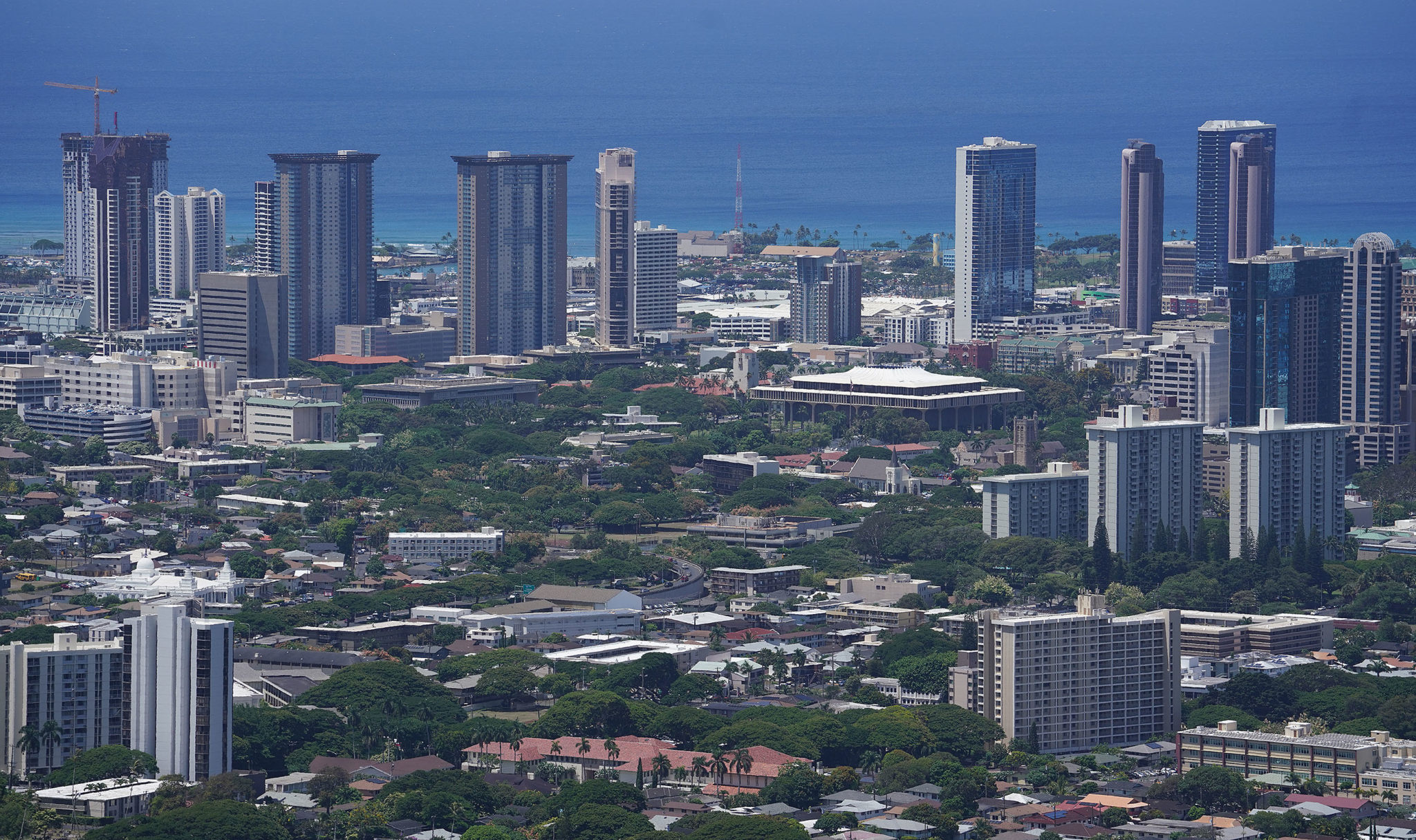 Honolulu, Hawaii's population shrinking, Pandemic, Travels, 2050x1220 HD Desktop