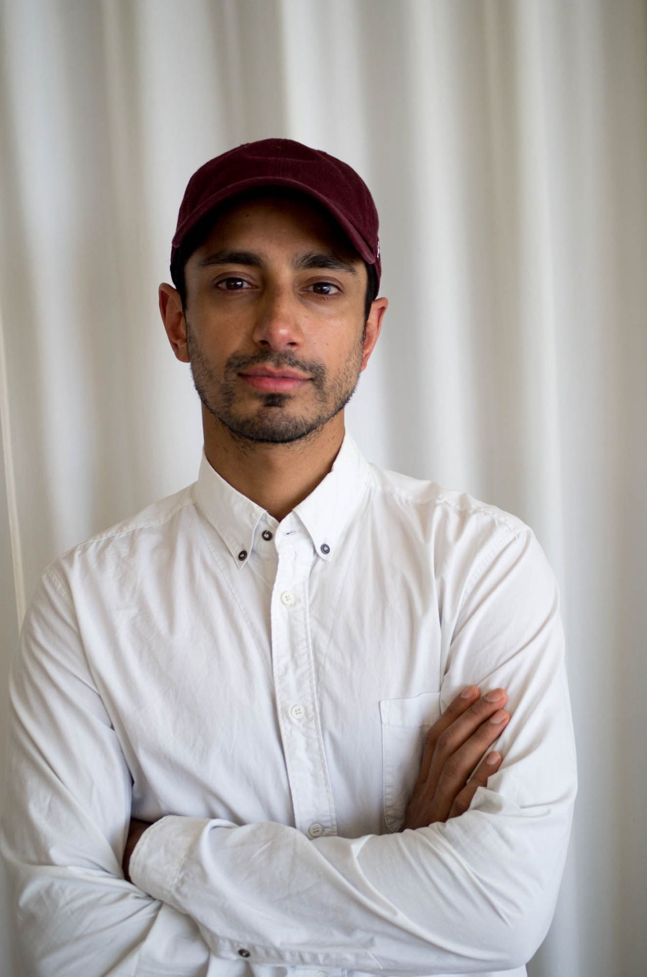 Riz Ahmed, Super cute shirt, Good-looking men, 1280x1920 HD Phone