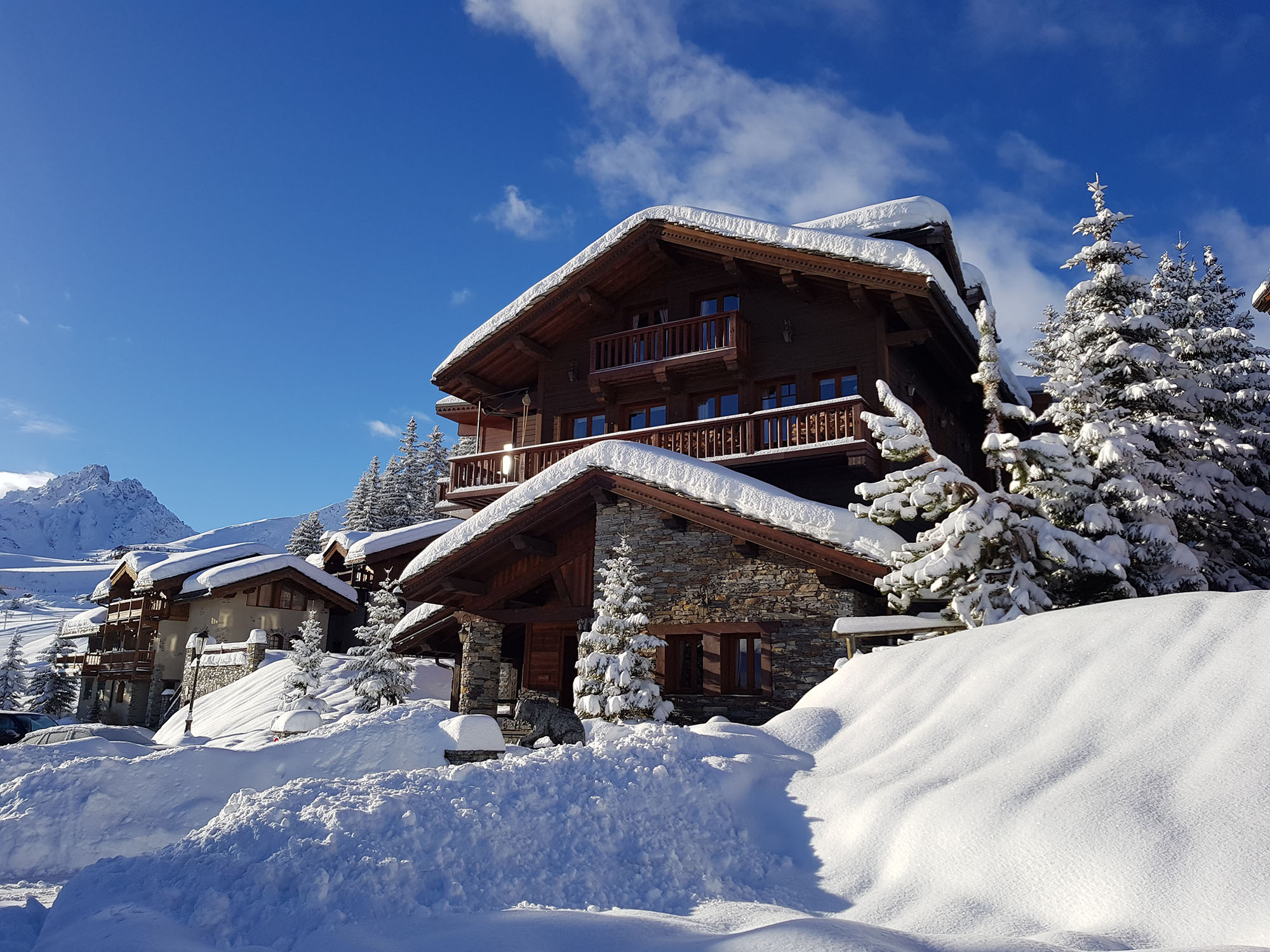 Chalet St. Christophe, Courchevel Wallpaper, 2000x1500 HD Desktop