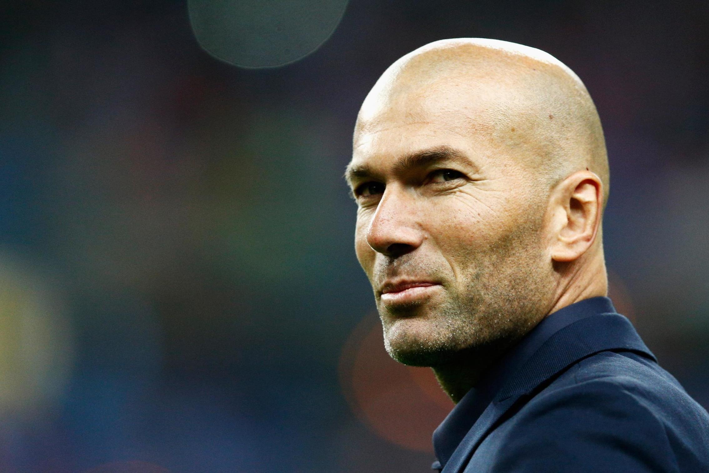 Zinedine Zidane, Navy blue blazer, Stadium lights bokeh, HD Desktop wallpaper