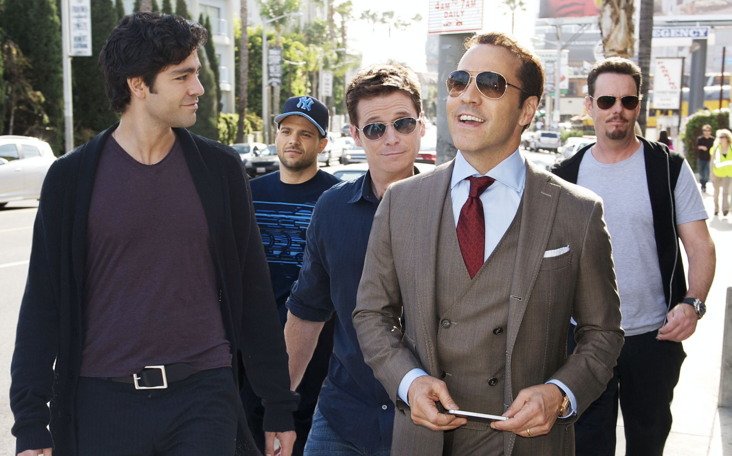 Entourage creator, Impact of PC culture, Backlash against series, Thoughts on Entourage, 2370x1480 HD Desktop