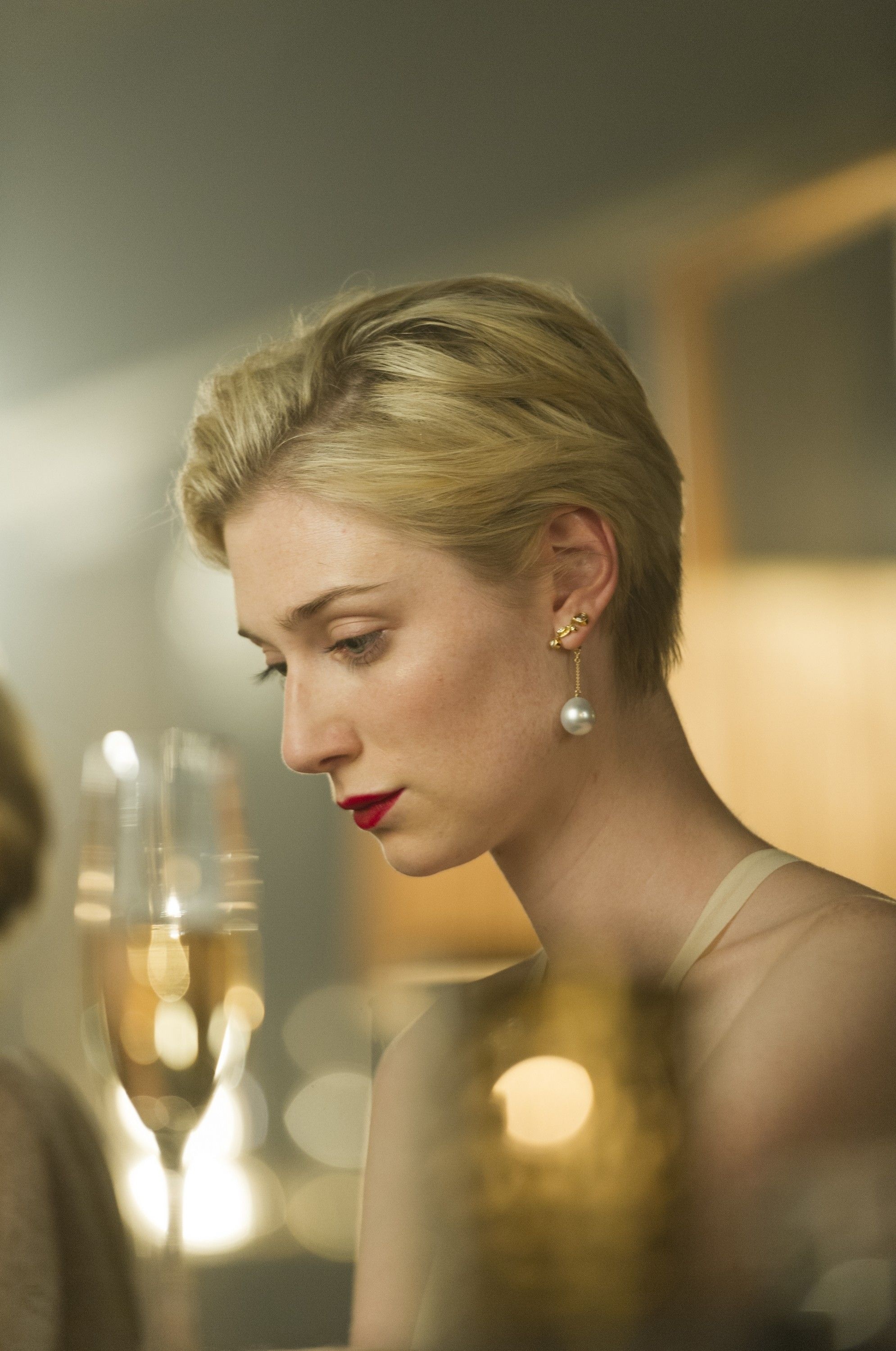 Elizabeth Debicki, Gallery, Short hair style, 1990x3000 HD Phone