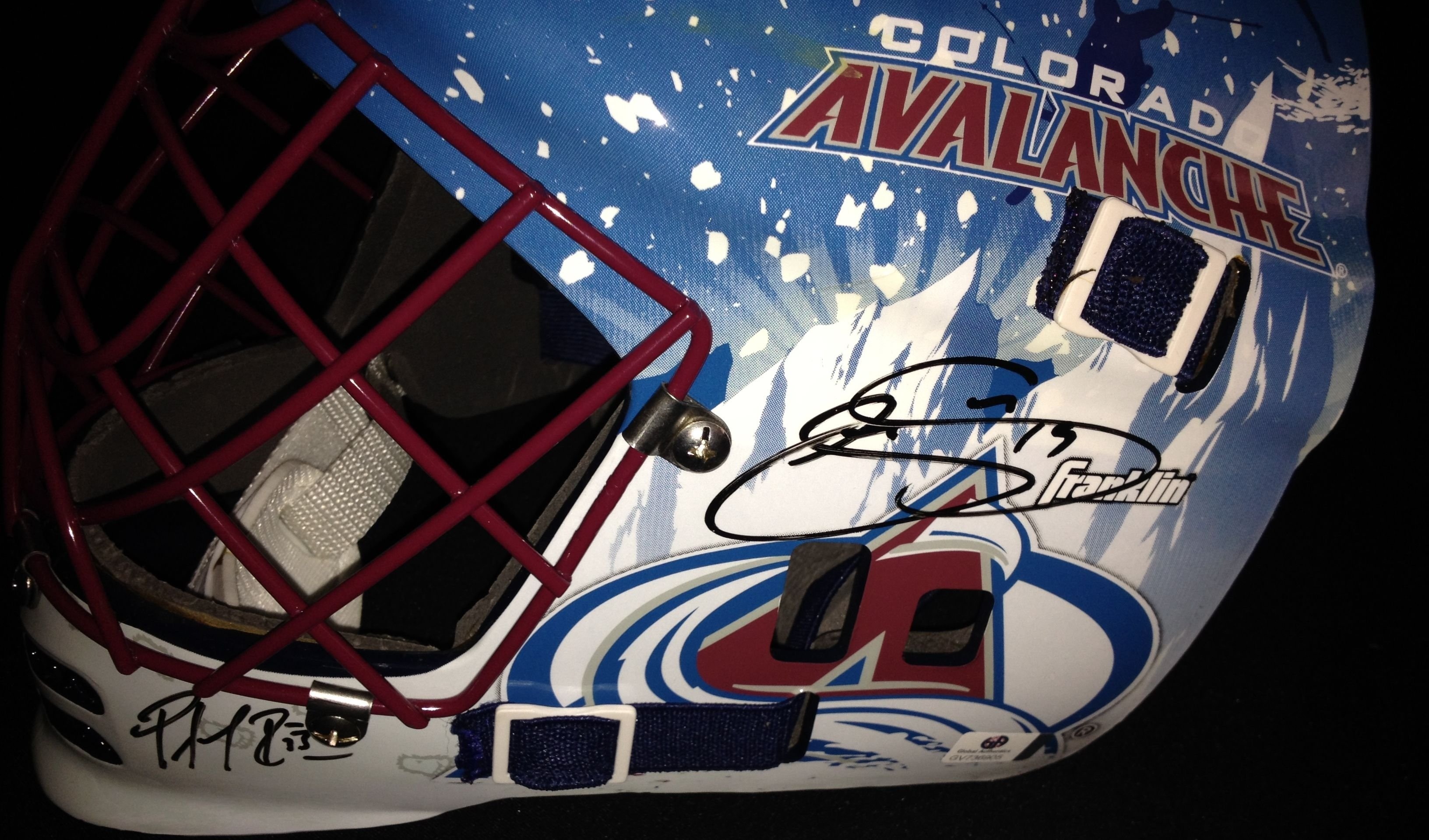 Helmet, Colorado Avalanche Wallpaper, 3270x1920 HD Desktop