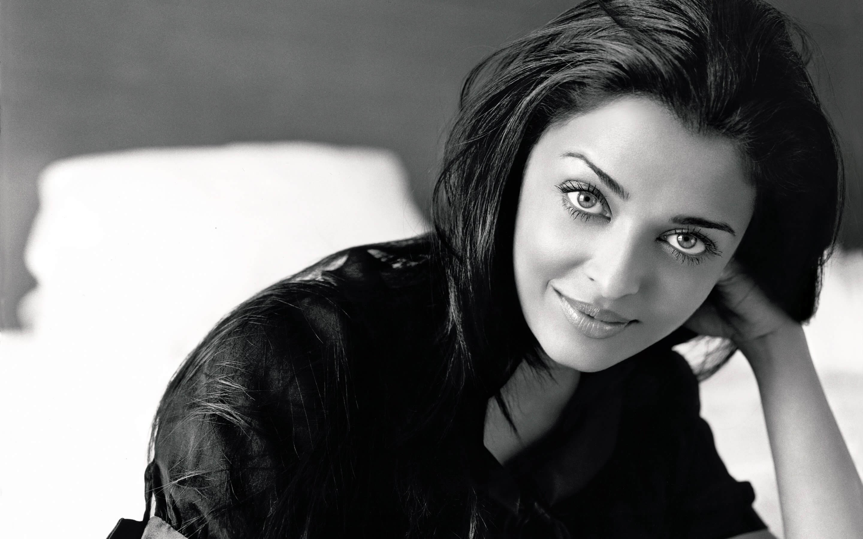 Aishwarya Rai, 4K wallpaper, Gamephd masterpiece, Breathtaking, 2880x1800 HD Desktop