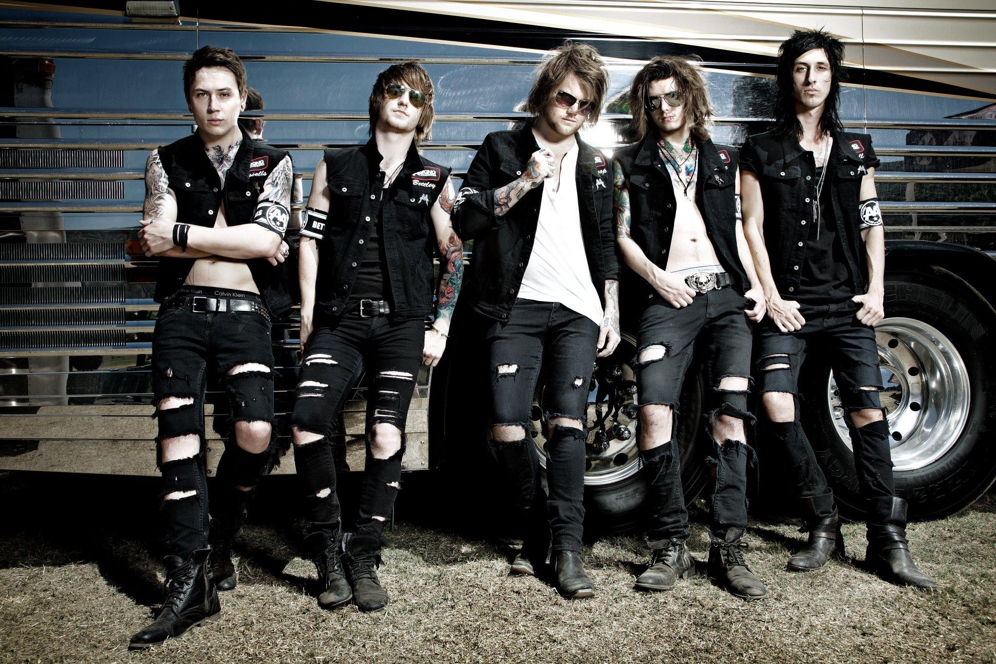 Asking Alexandria, Ben Bruce reflection, Band's journey, Music career, 2050x1370 HD Desktop