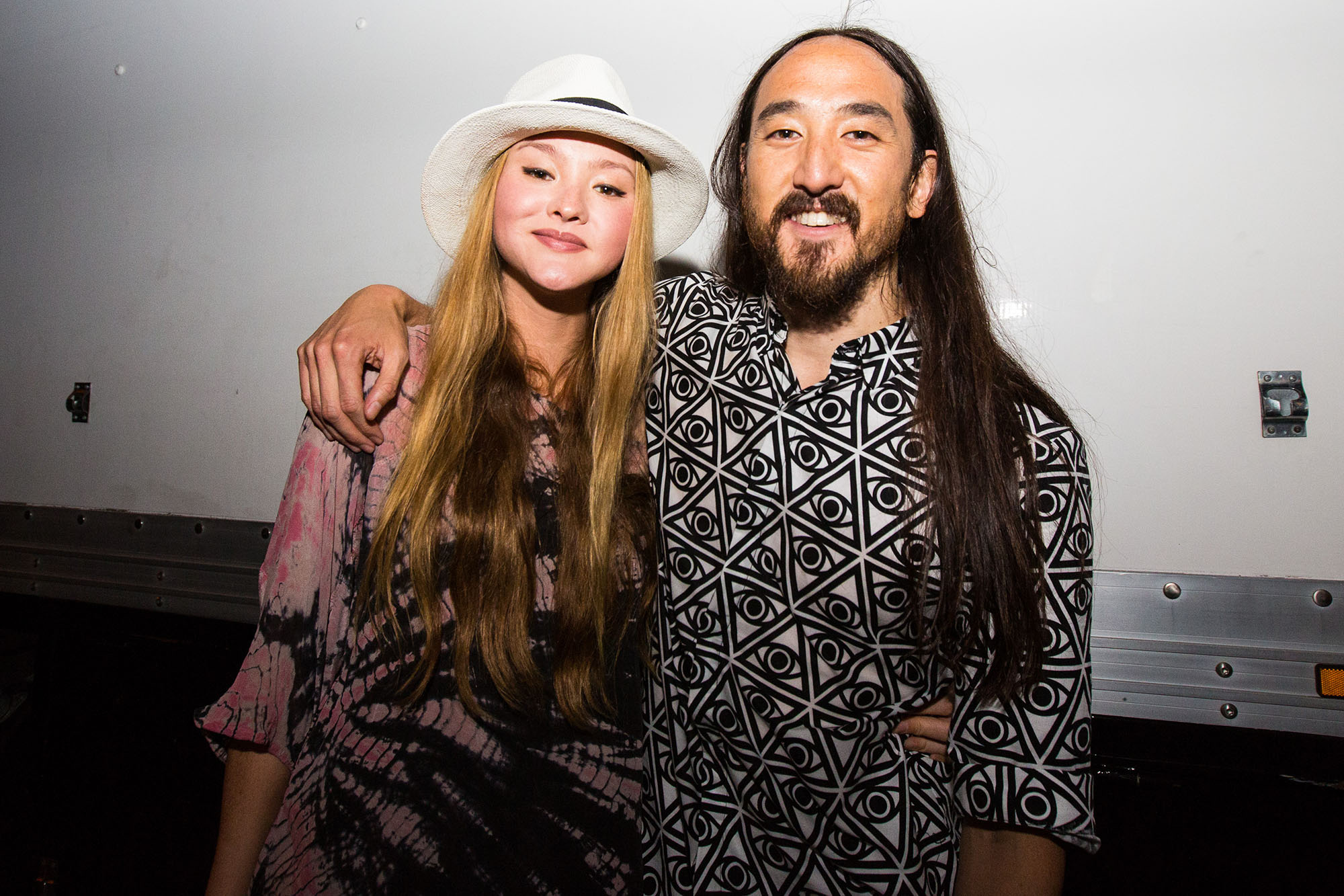 Family trust dispute, Benihana heirs, Legal battle, Steve Aoki news, 2000x1340 HD Desktop