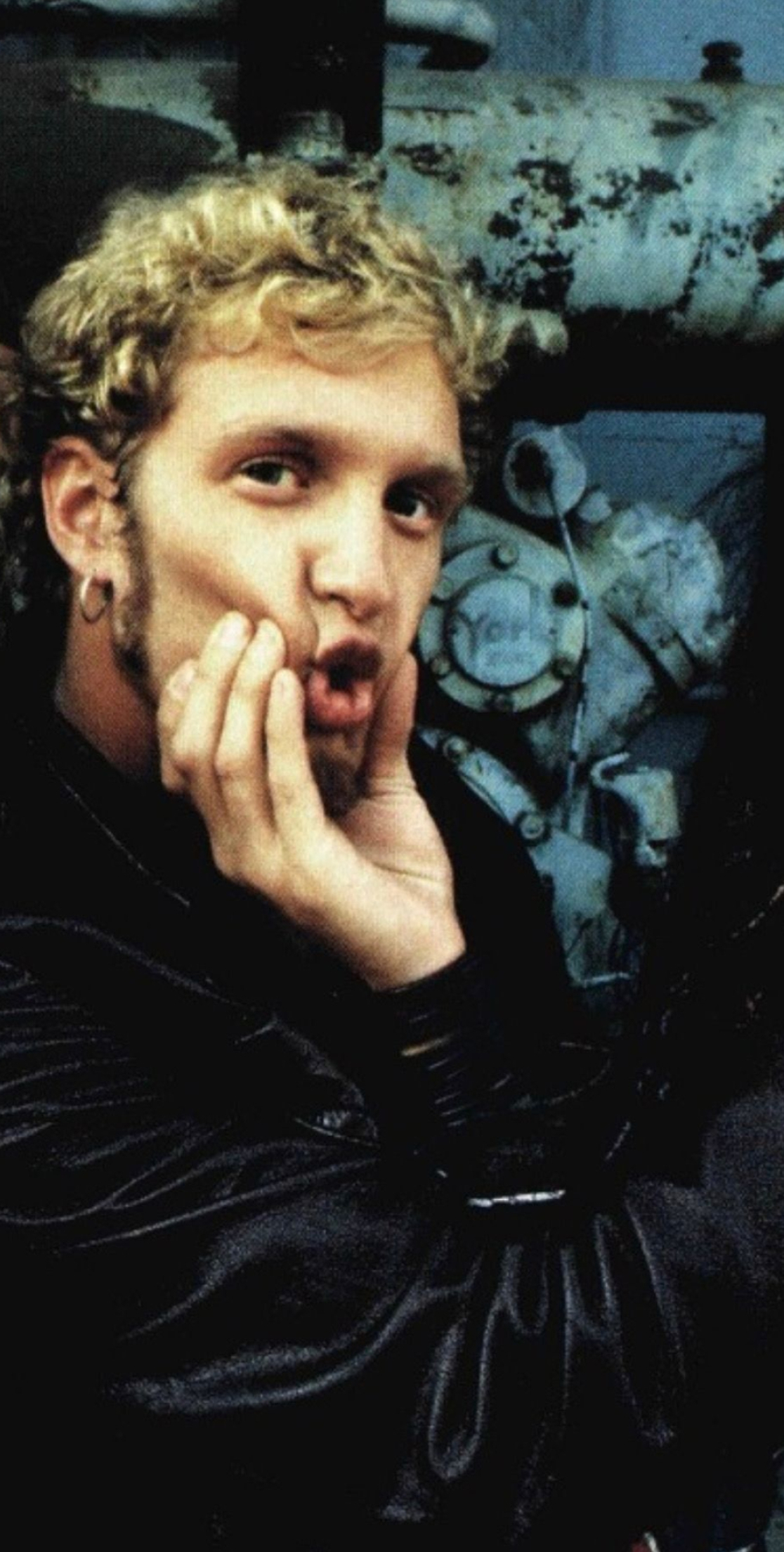 Layne Staley, Liliana, Alice in Chains, 1120x2210 HD Phone