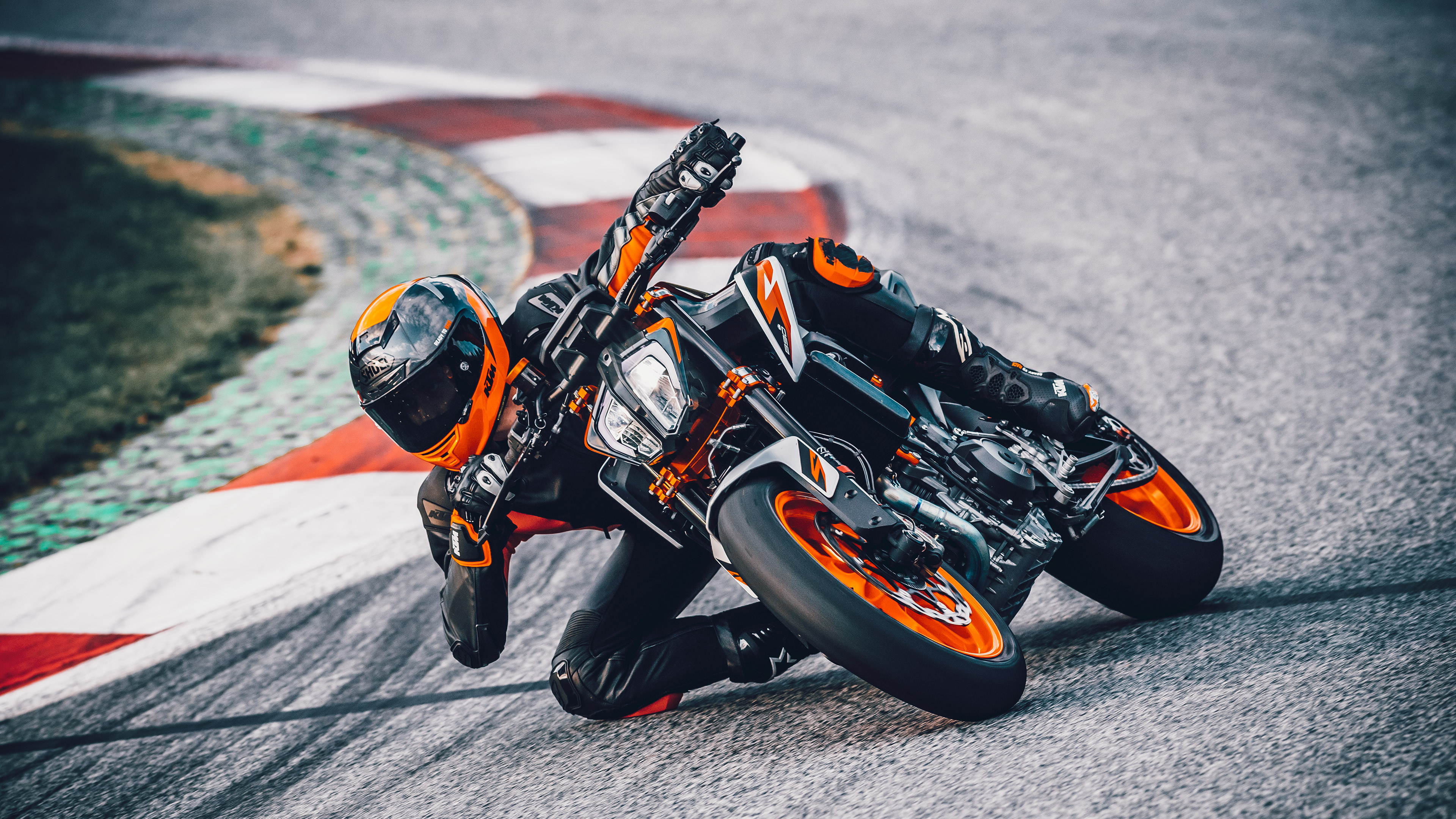 KTM 890 Duke, Dynamic performance, Superior handling, Unforgettable experience, 3840x2160 4K Desktop