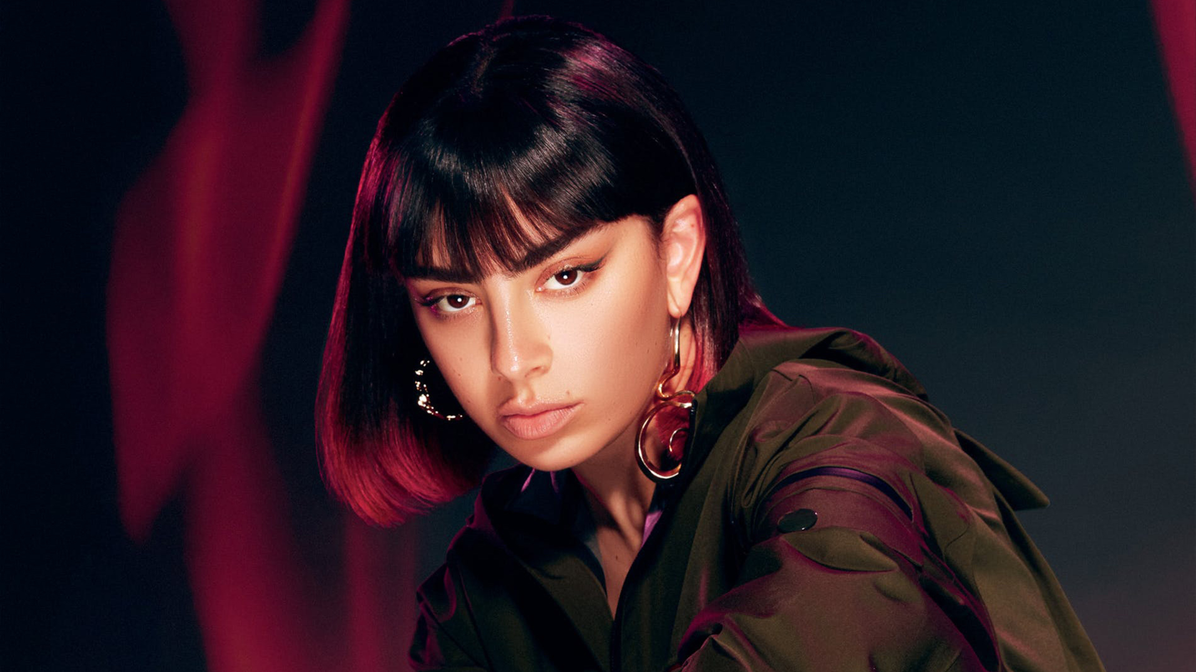 Charli XCX LOfficiel photoshoot, 4K HD wallpapers, High-quality visuals, 3840x2160 4K Desktop