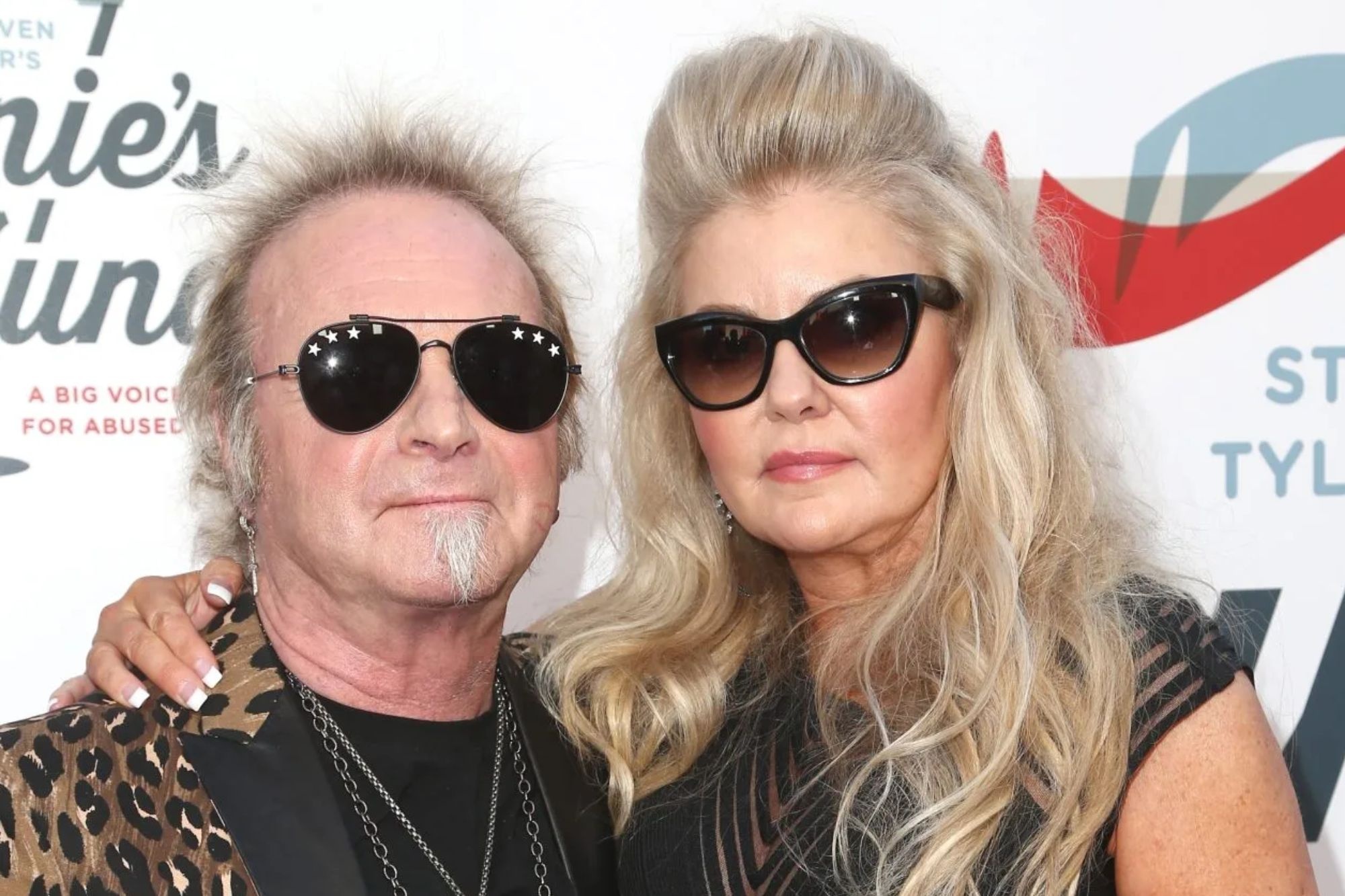 Linda Kramer's passing, Grief within the band, Emotional tribute, Aerosmith family mourns, 2000x1340 HD Desktop