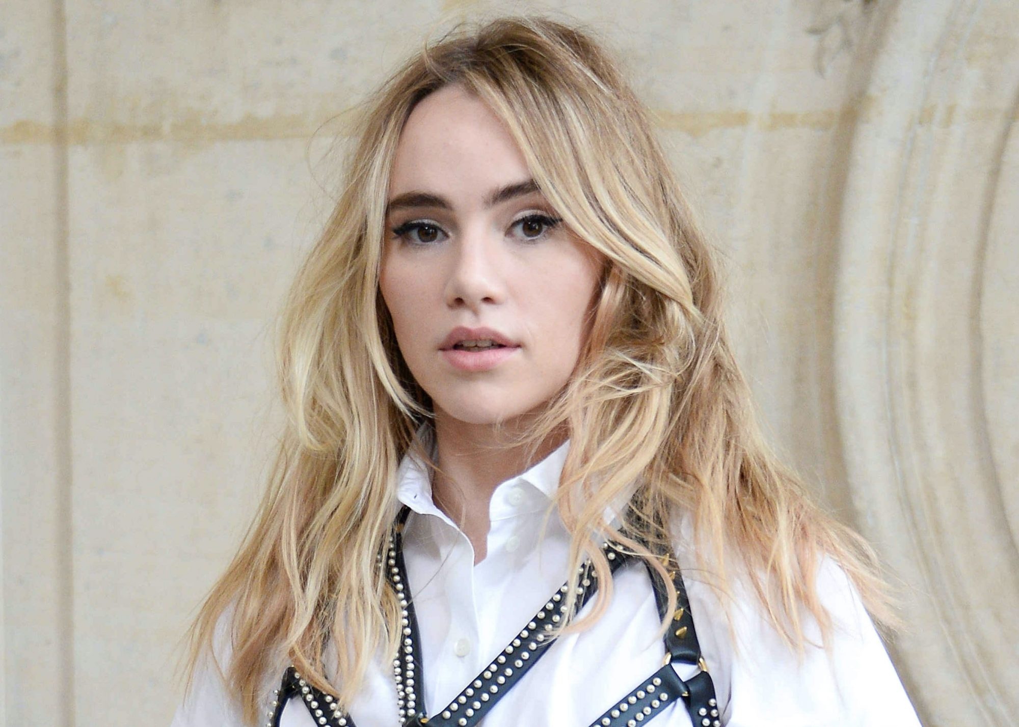 Suki Waterhouse, Clapped back, Gossip girl, Joke at her expense, 2000x1430 HD Desktop