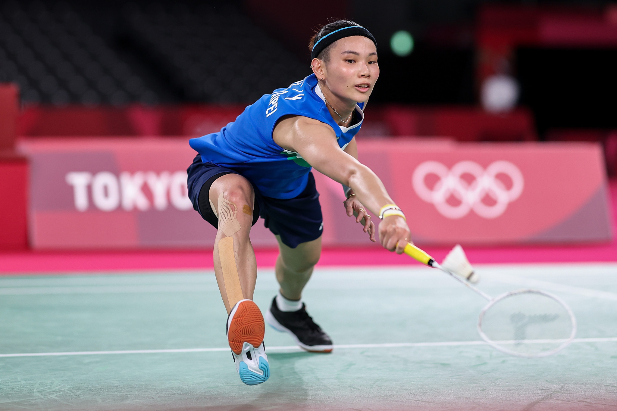 Tai Tzu-ying, viktor axelsen, bwf male, female players, 2050x1370 HD Desktop