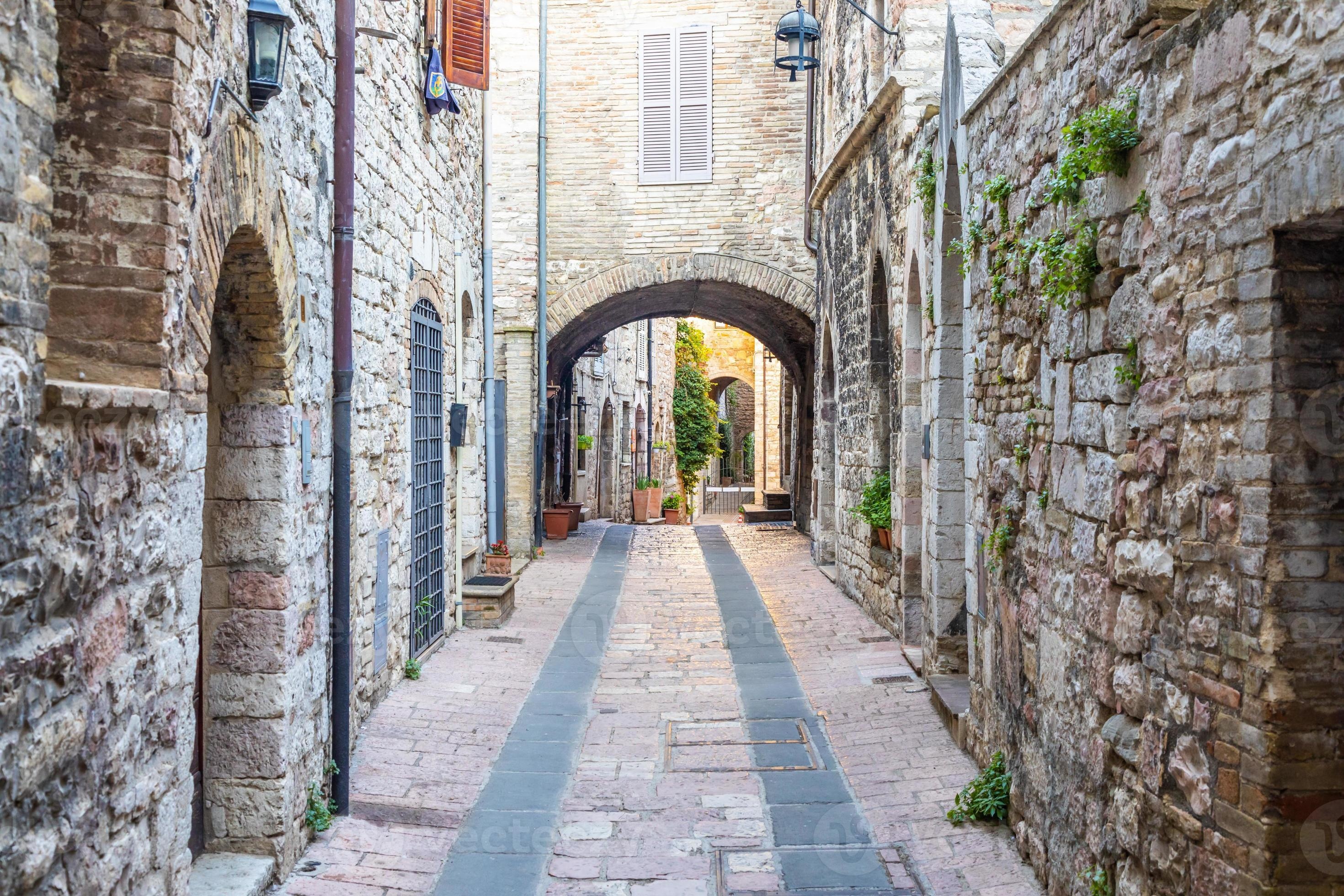 Assisi village, Umbria Italy, Stock photo, 2940x1960 HD Desktop