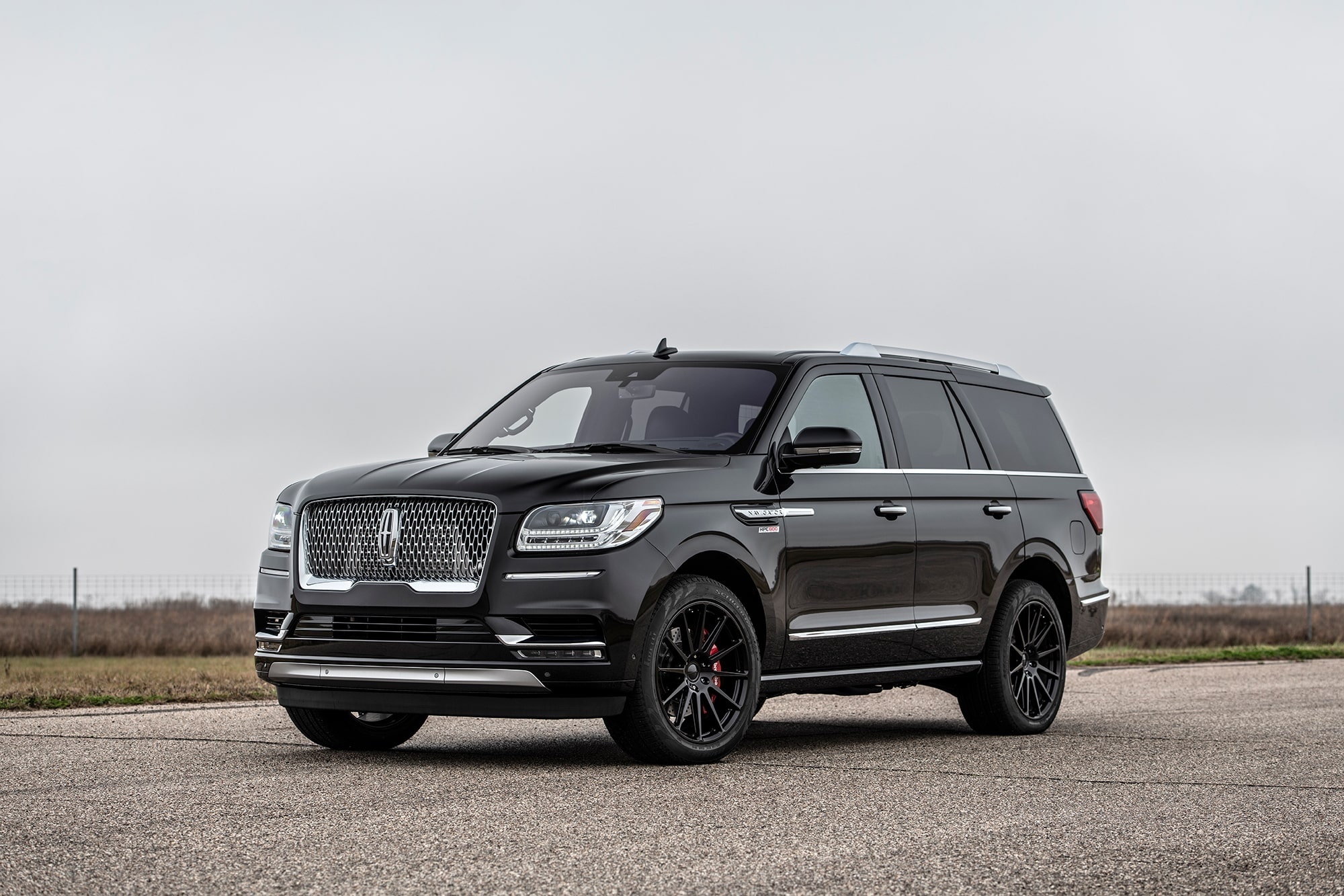 Lincoln Navigator, 600 horsepower, Hennessey Performance, Thrilling upgrade, 2000x1340 HD Desktop